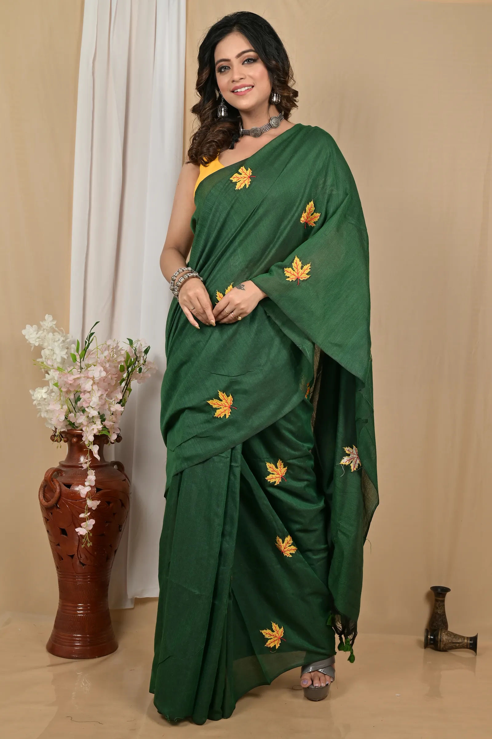 DipDiya Pure Cotton Dark Green Achrun Handloom Heritage Embroidery Handloom sarees