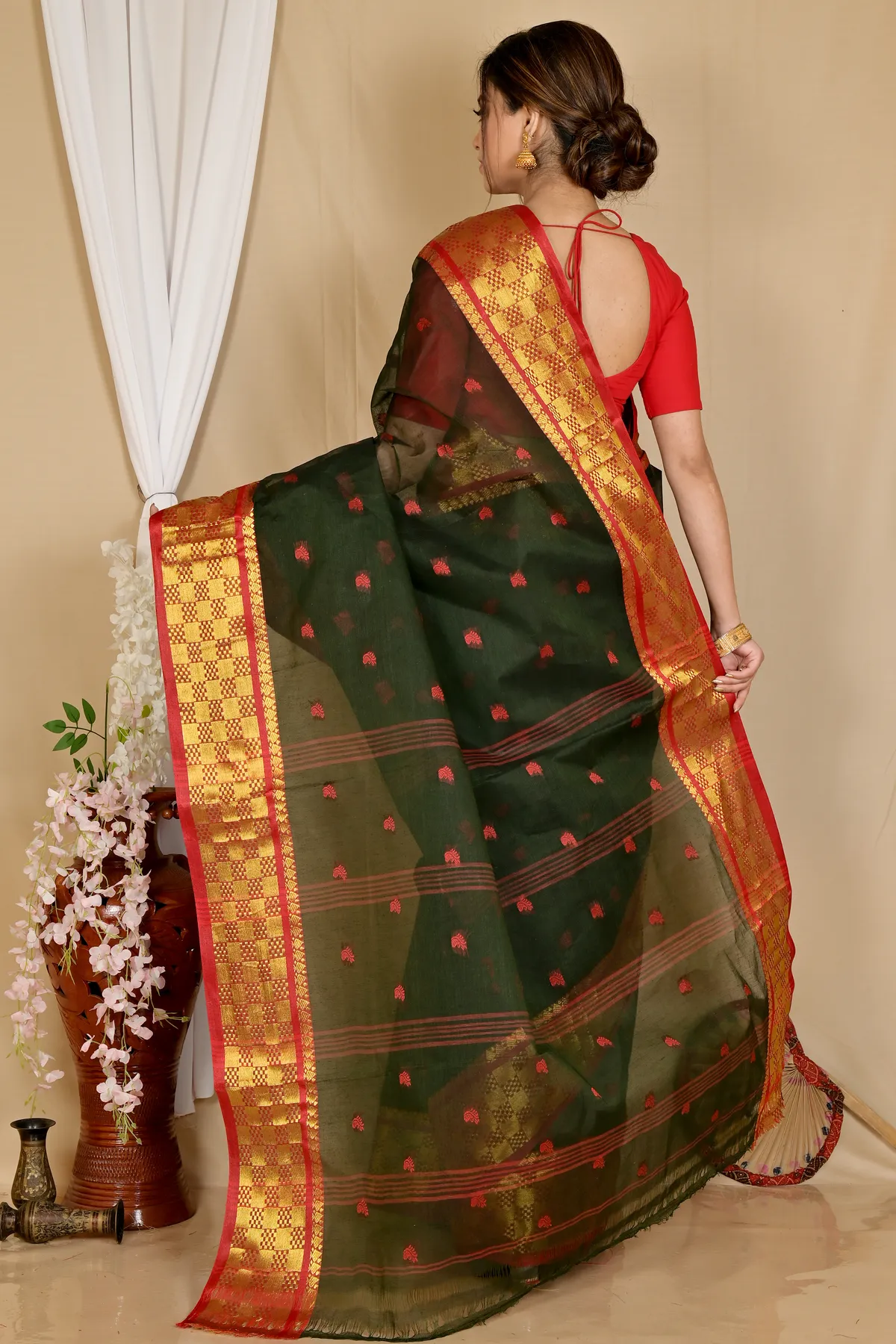 DipDiya Pure Cotton Dark Green Atula Bengal’s Legacy Tant Sarees