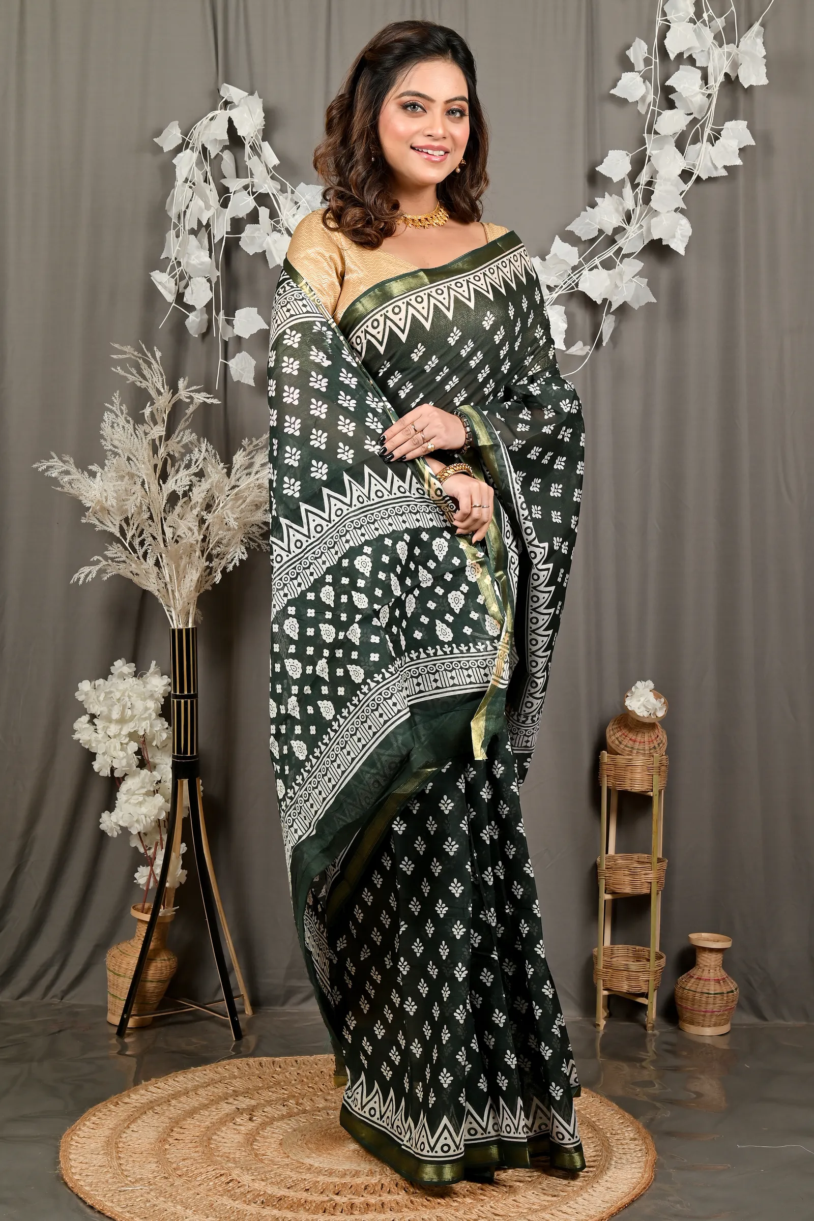 DipDiya Pure Cotton Dark Green Febasi Bengal in Every Thread Batik Print Sarees