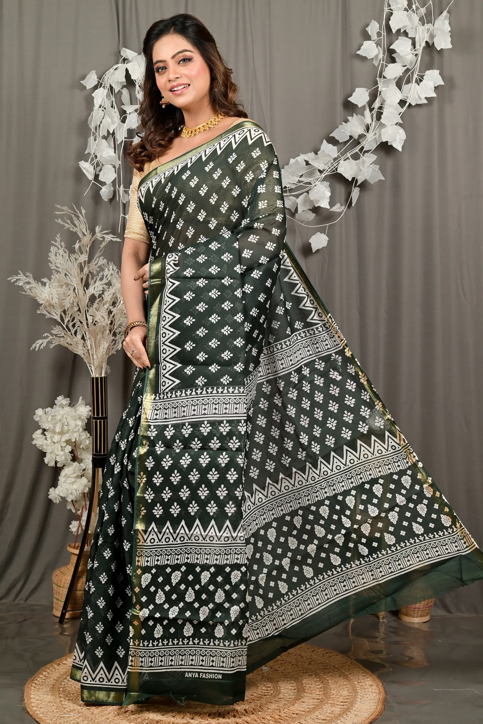 DipDiya Pure Cotton Dark Green Febasi Bengal in Every Thread Batik Print Sarees