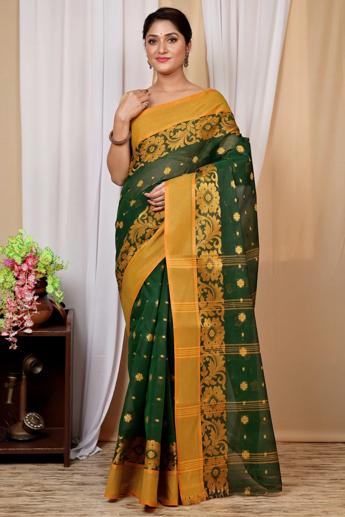 DipDiya Pure Cotton Dark Green Heruka Crafted in Bengal Tant Sarees