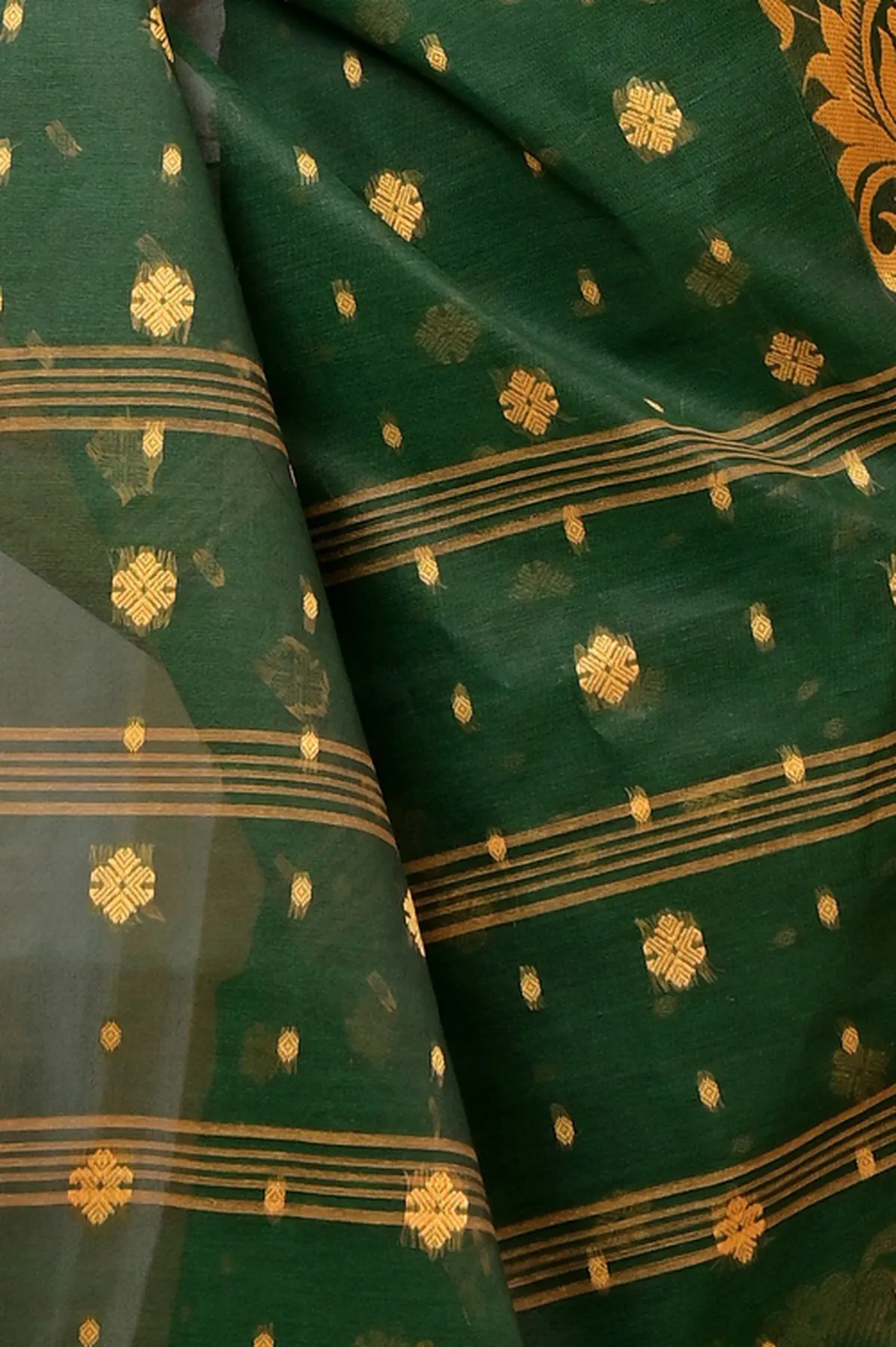 DipDiya Pure Cotton Dark Green Heruka Crafted in Bengal Tant Sarees