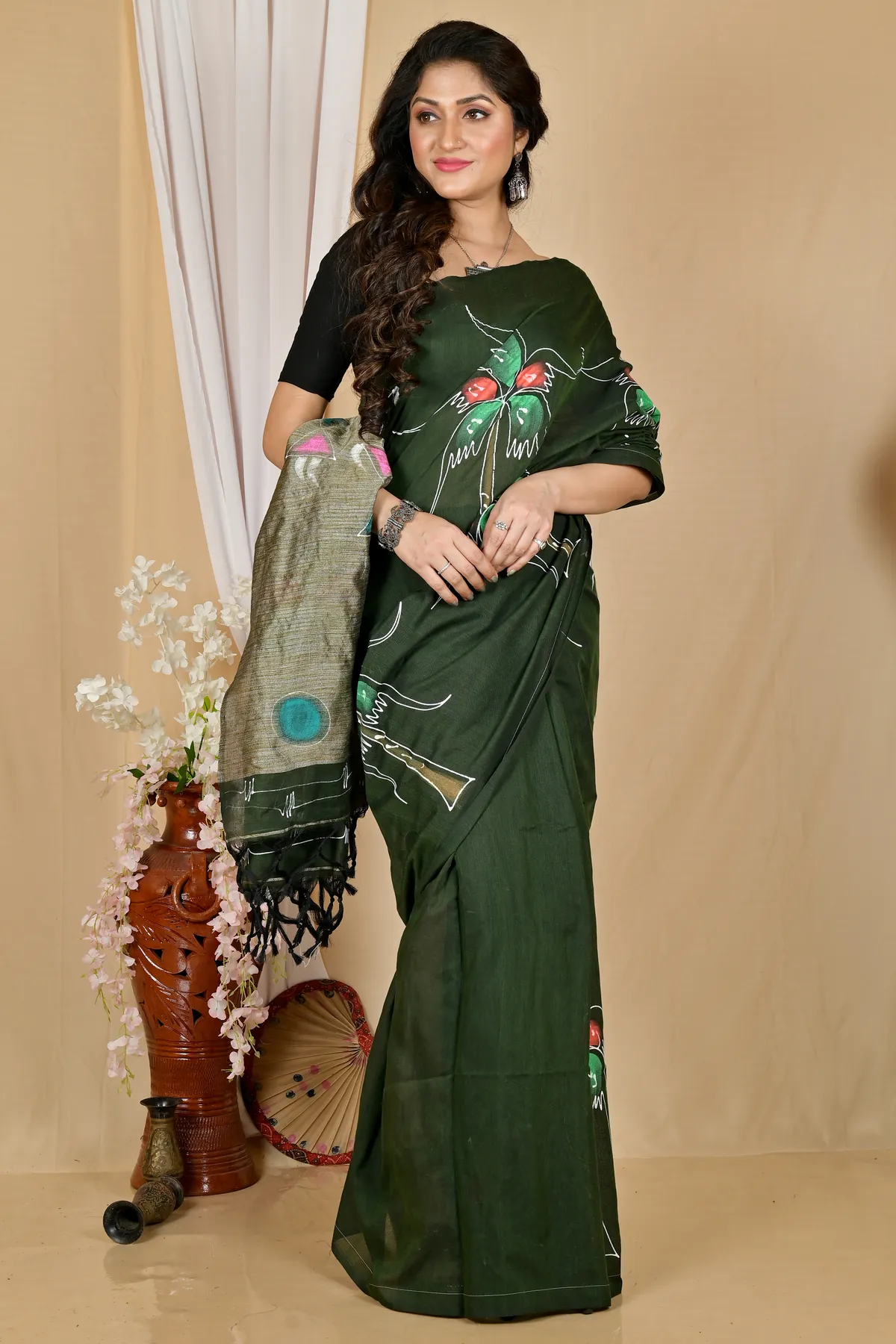 DipDiya Pure Cotton Dark Green Keshaka Woven by Hand Hand Painted Sarees