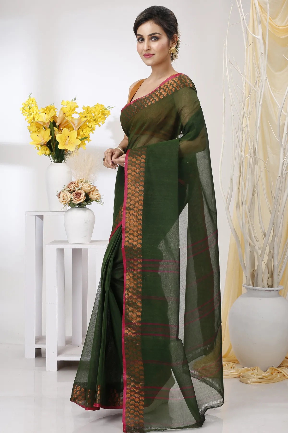 DipDiya Pure Cotton Dark Green Lilan Masterfully Woven Tant Sarees