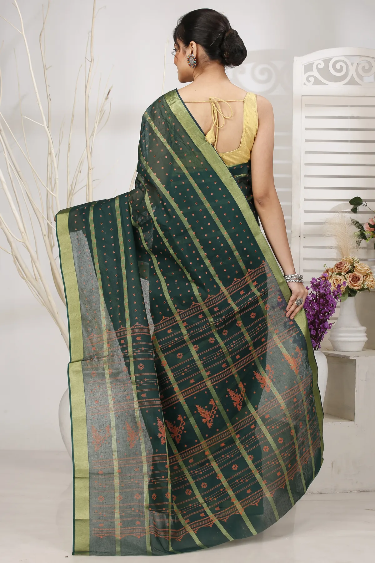 DipDiya Pure Cotton Dark Green Mera Classic Grace Tant Sarees