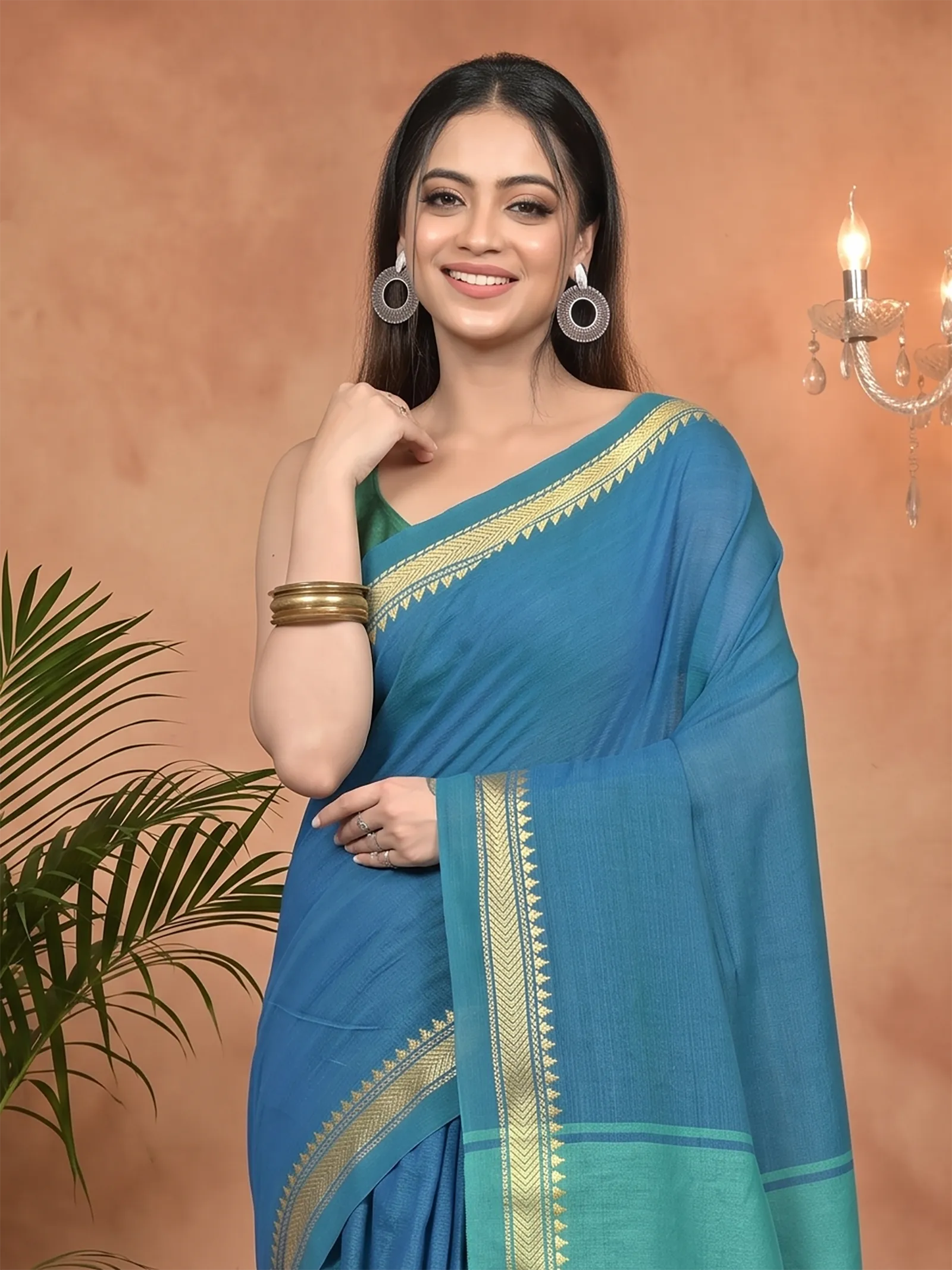 DipDiya Pure Cotton Dark Green Nopra Artisan Crafted Handloom Sarees