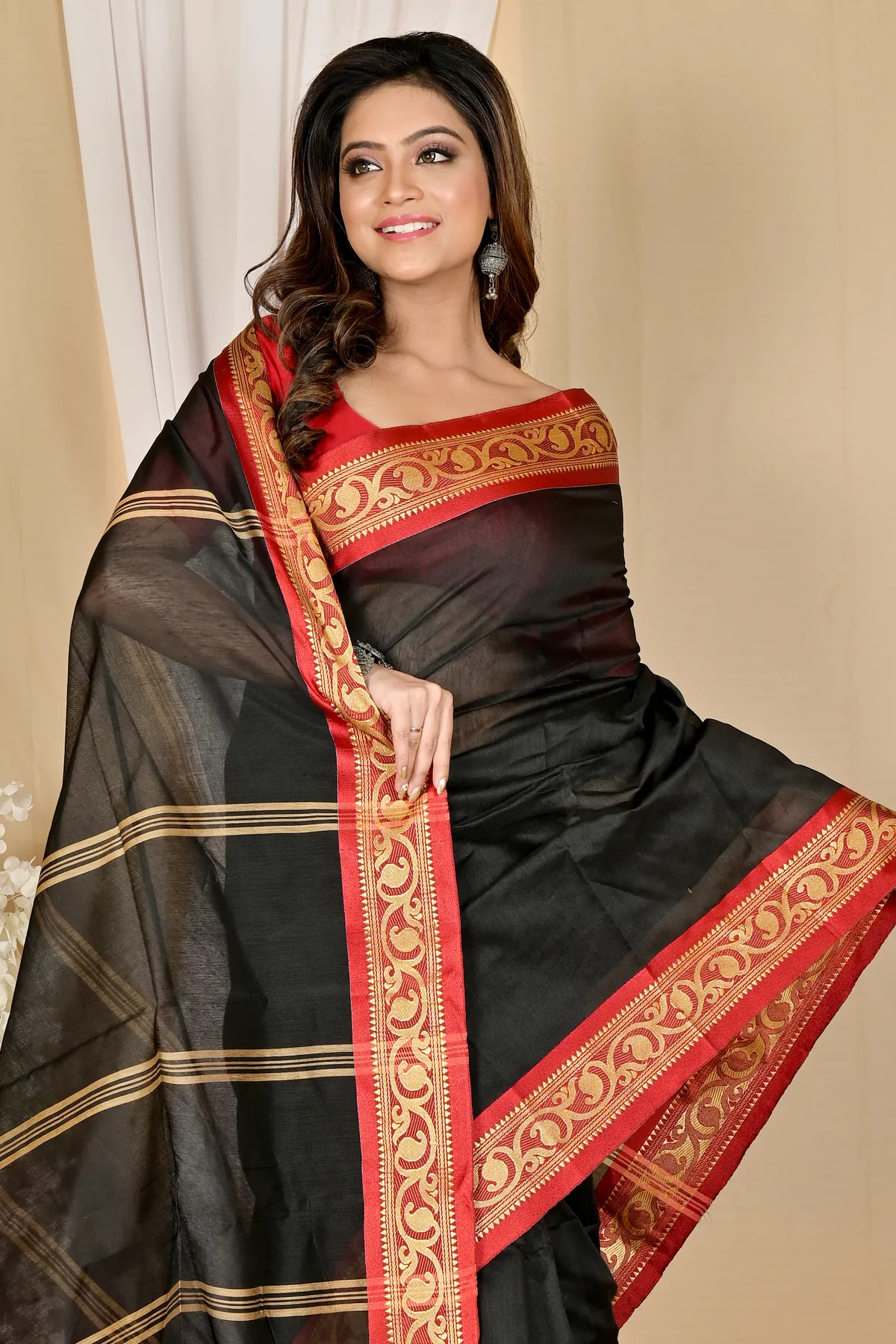 DipDiya Pure Cotton Dark Green Nova Crafted with Soul Handloom Sarees