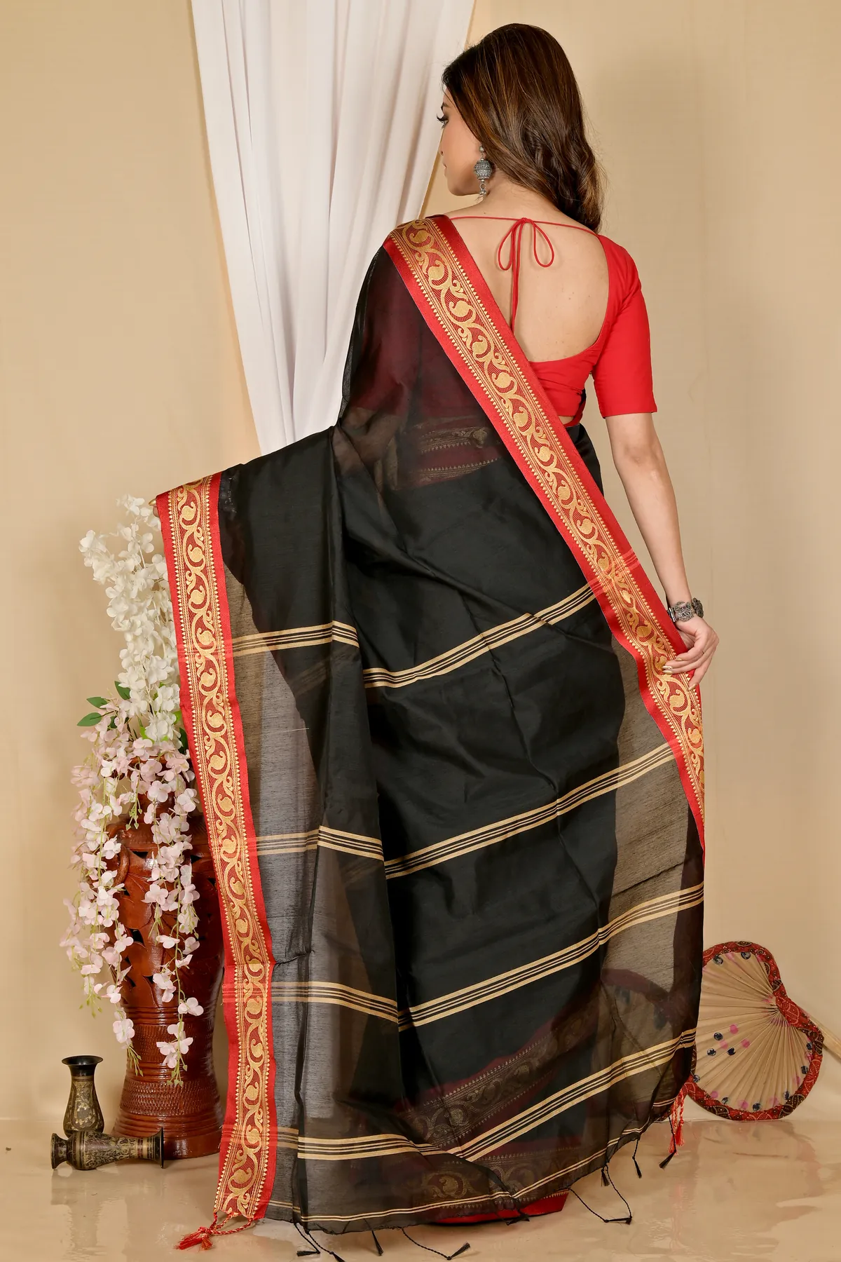 DipDiya Pure Cotton Dark Green Nova Crafted with Soul Handloom Sarees