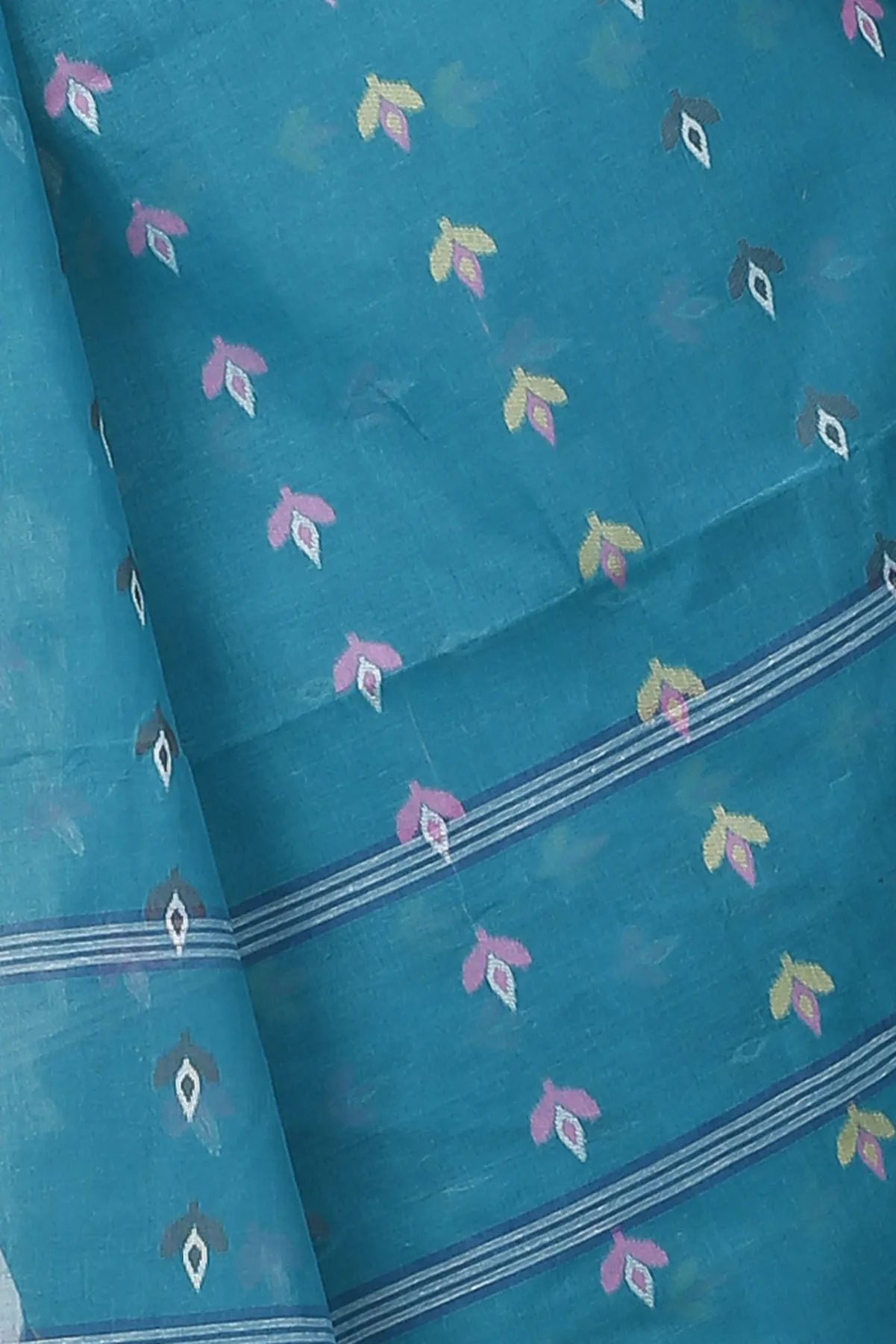 DipDiya Pure Cotton Dark Green Numan Pure Bengali Grace Tant Sarees