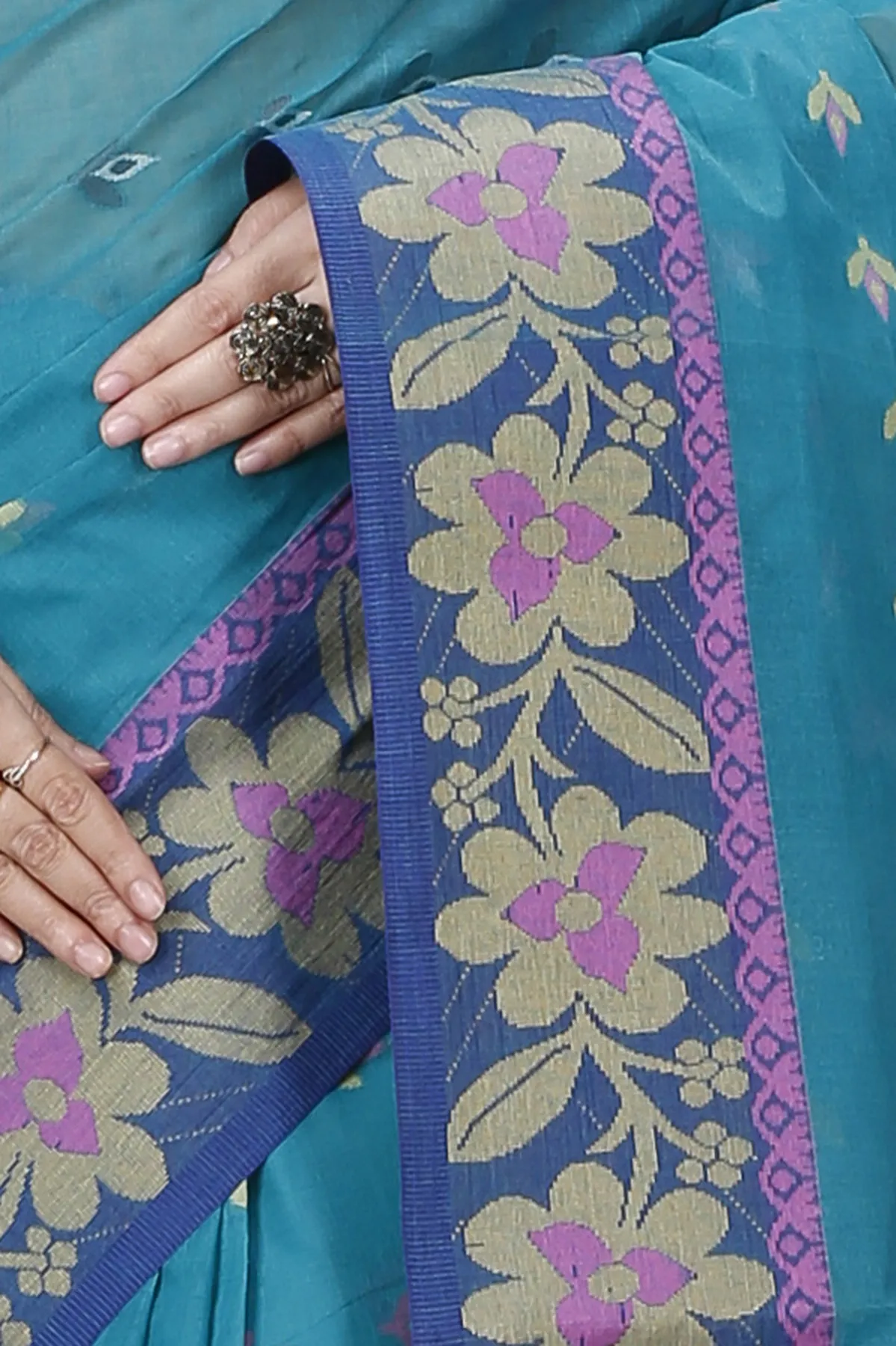 DipDiya Pure Cotton Dark Green Numan Pure Bengali Grace Tant Sarees