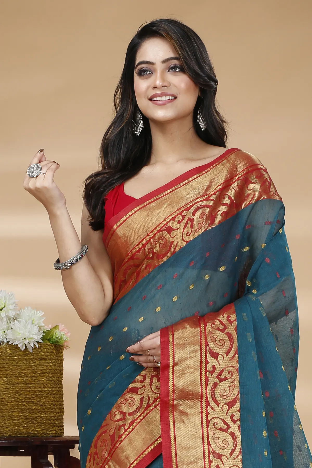 DipDiya Pure Cotton Dark Green Sachi Grace of Bengal Tant Sarees