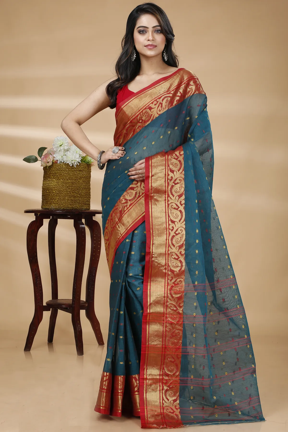 DipDiya Pure Cotton Dark Green Sachi Grace of Bengal Tant Sarees