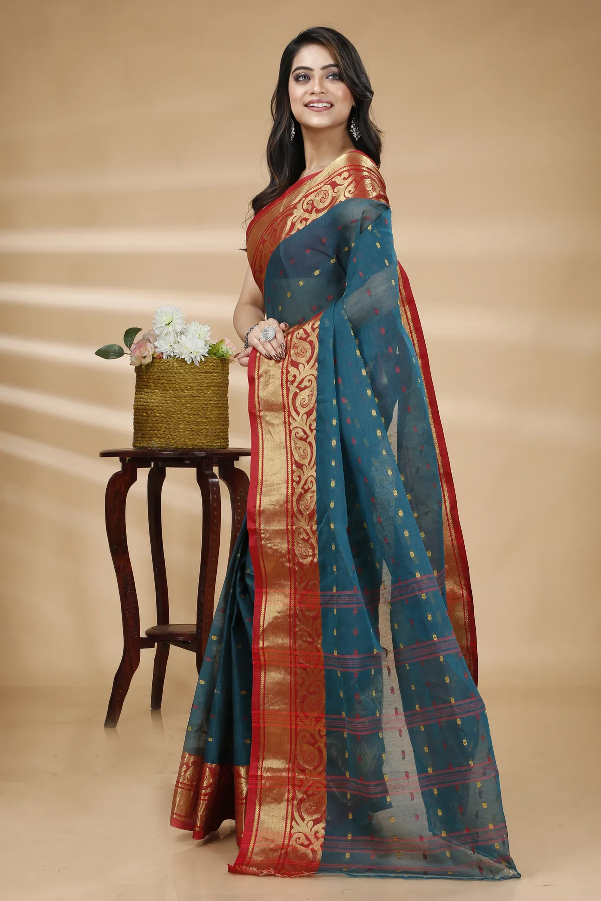 DipDiya Pure Cotton Dark Green Sachi Grace of Bengal Tant Sarees
