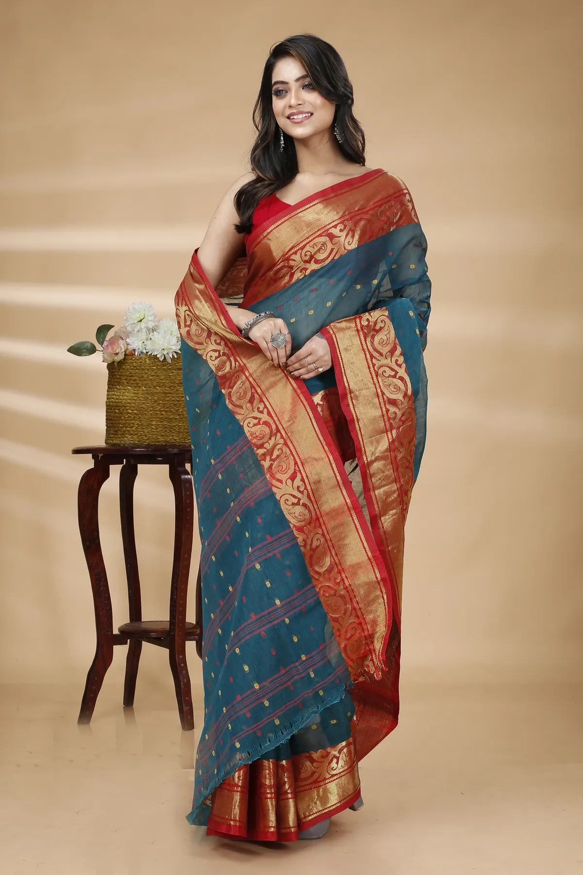 DipDiya Pure Cotton Dark Green Sachi Grace of Bengal Tant Sarees