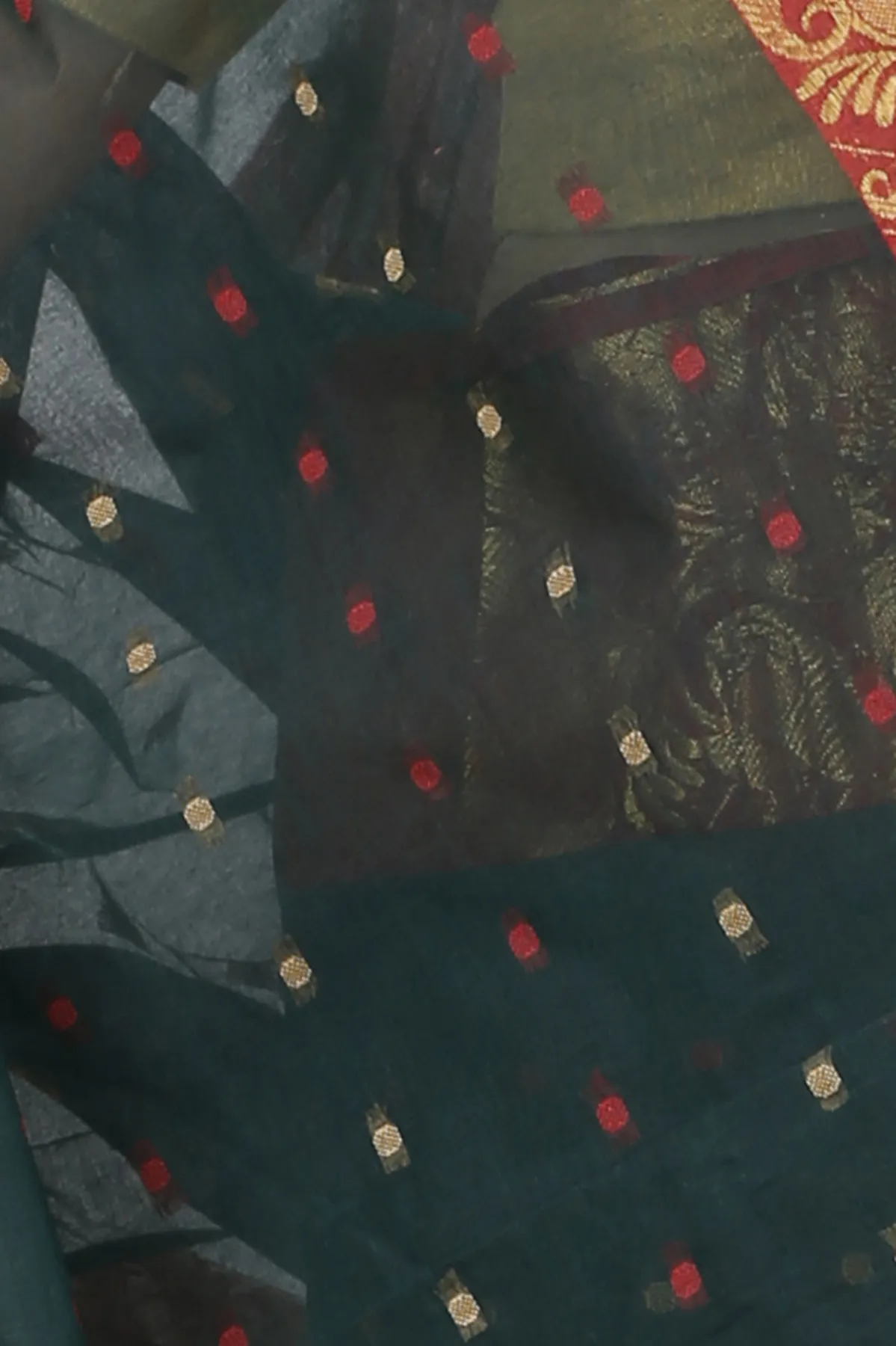 DipDiya Pure Cotton Dark Green Saloni Crafted in Bengal Tant Sarees