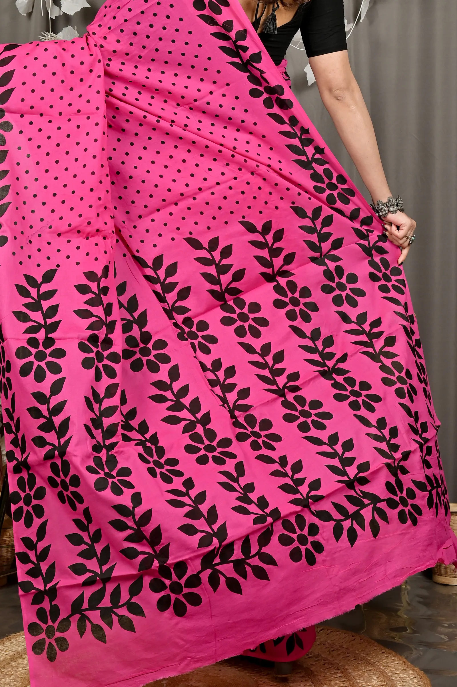 DipDiya Pure Cotton Dark Pink Febuitwo Classic Grace Printed Handloom Sarees