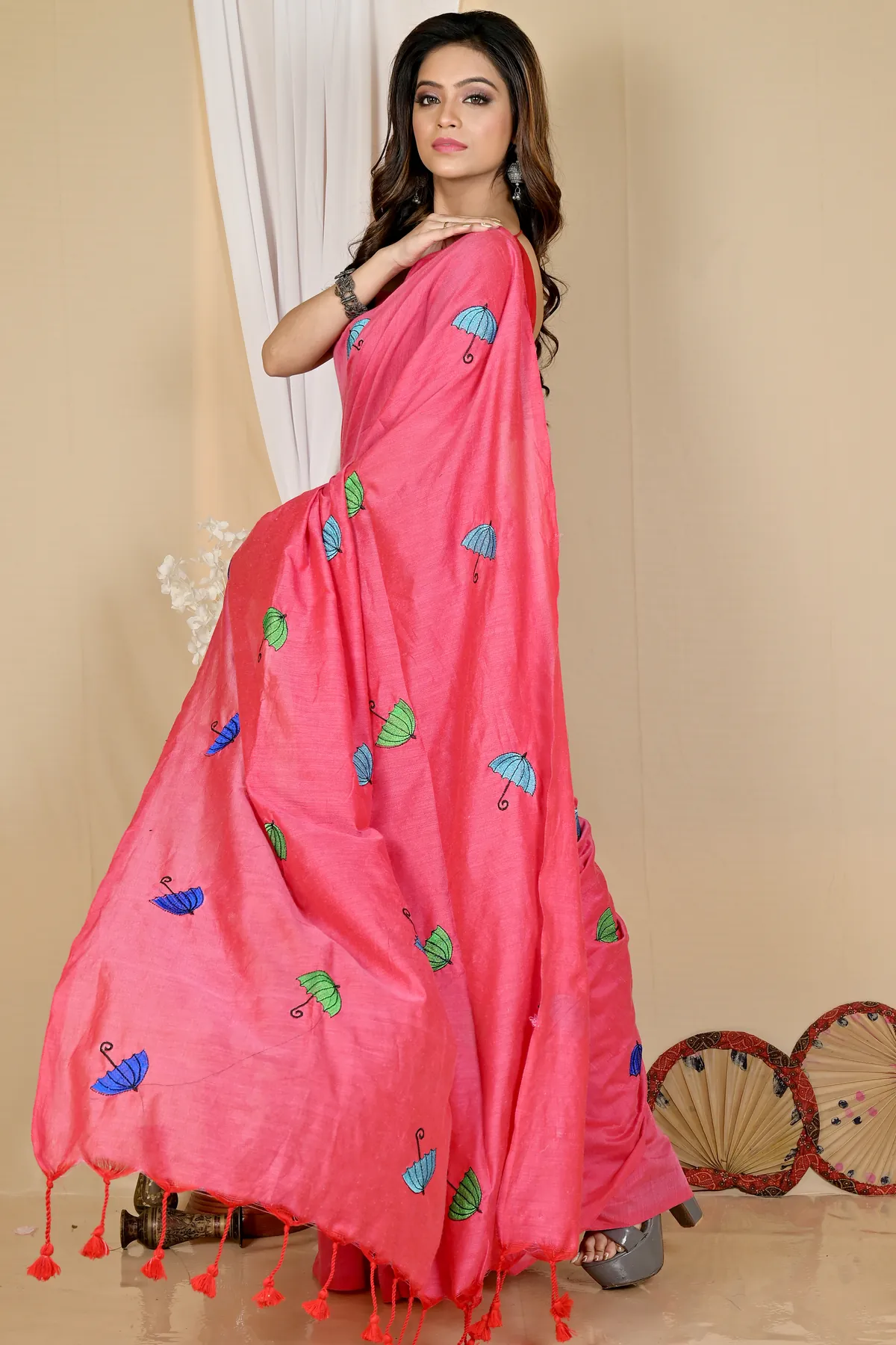 DipDiya Pure Cotton Dark Pink Umber Than Wrapped in Heritage Embroidery Handloom sarees