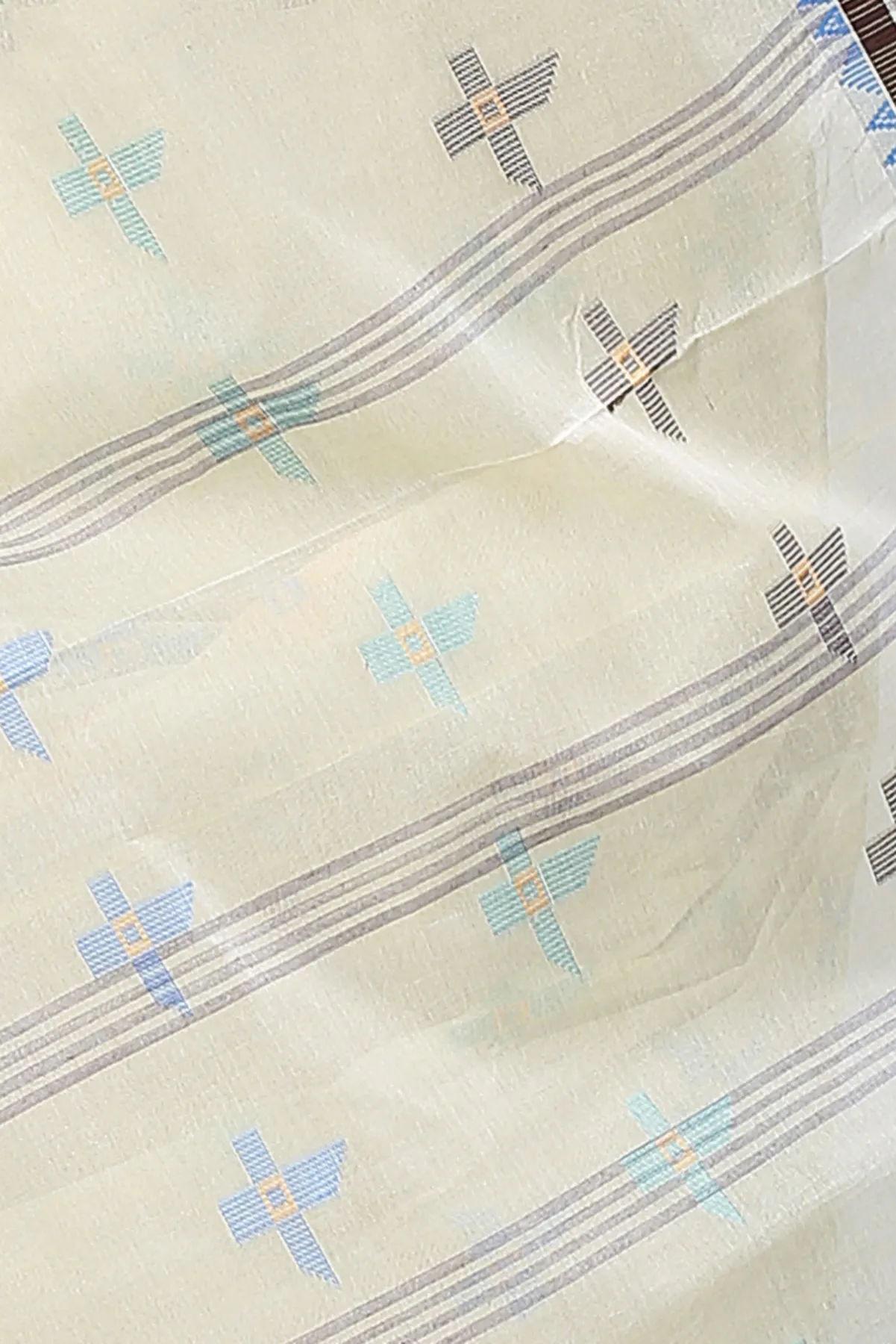 DipDiya Pure Cotton Gray Shade Rowan Artisan Crafted Tant Sarees