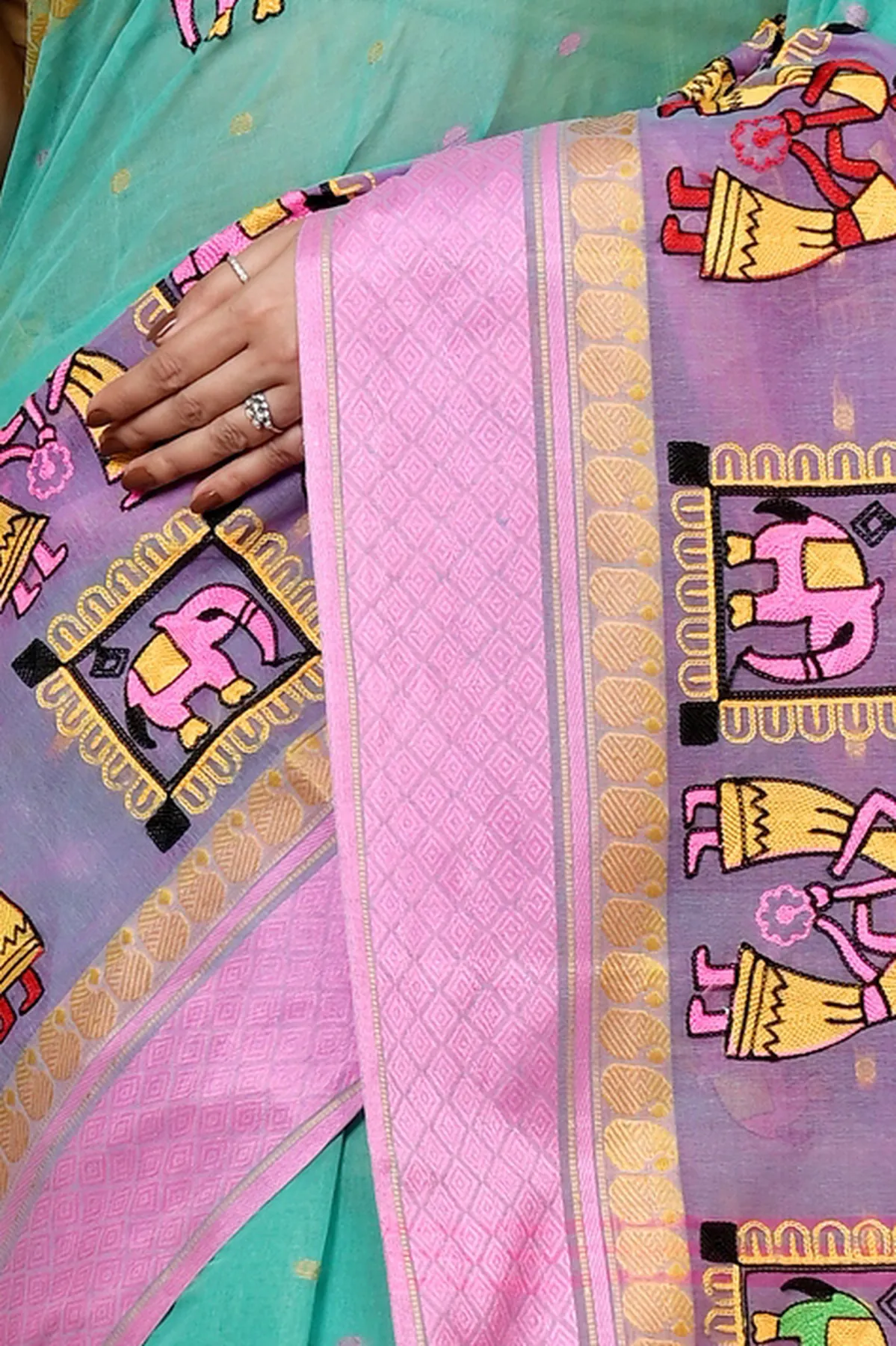 DipDiya Pure Cotton Green and Pink Embi Ganga Gajo Bengal in Every Thread Embroidery Tant Sarees