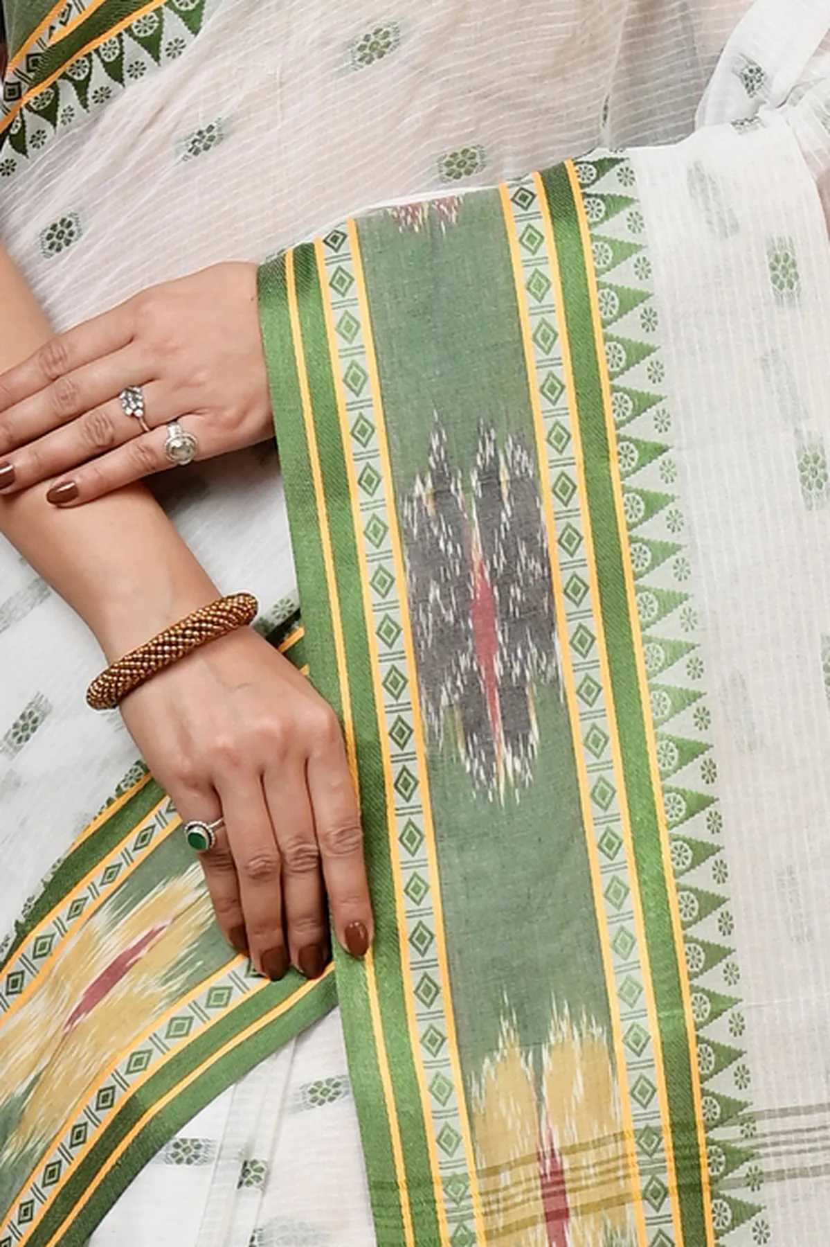 DipDiya Pure Cotton Green and White Hema Elegant by Tradition Tant Sarees