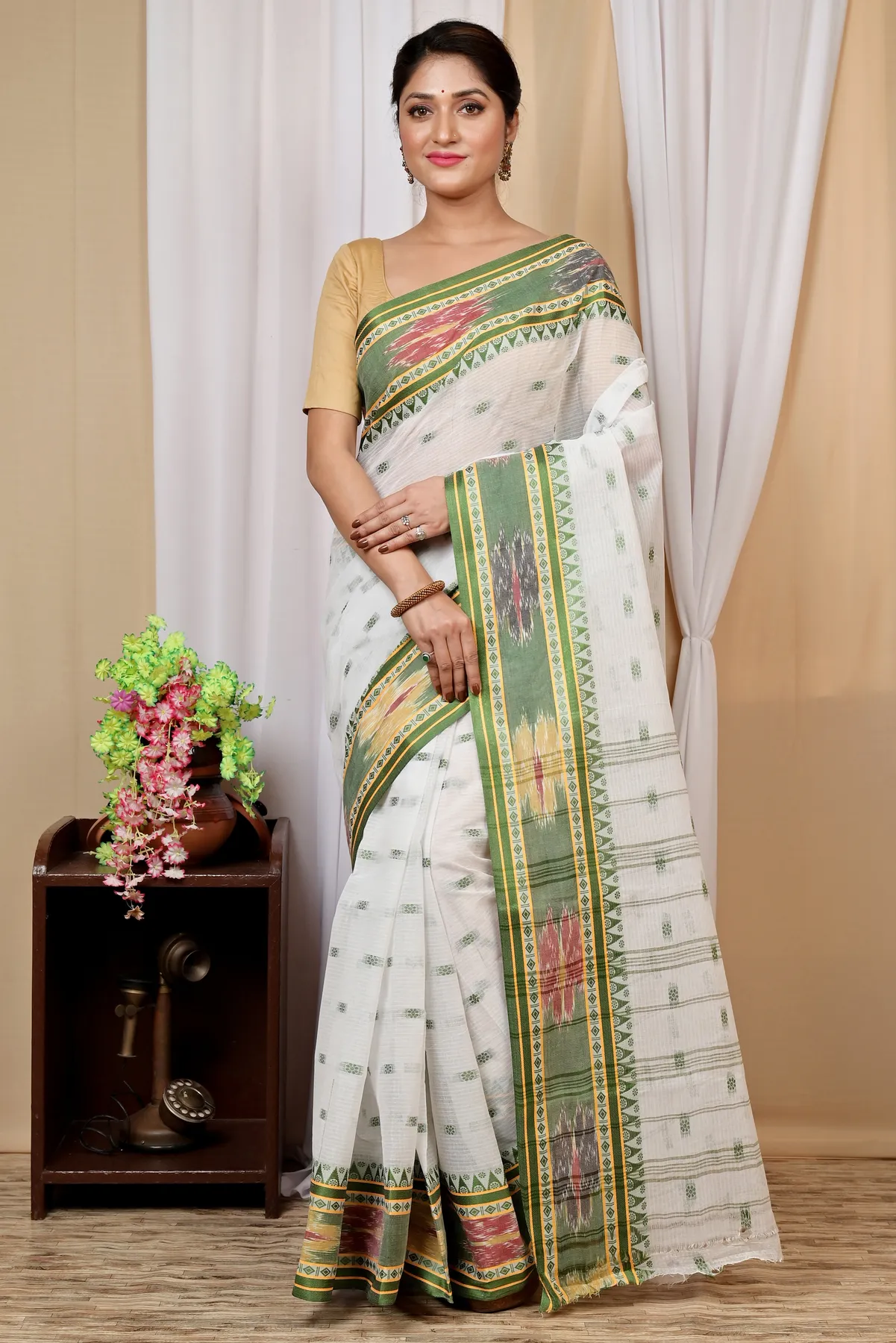 DipDiya Pure Cotton Green and White Hema Elegant by Tradition Tant Sarees