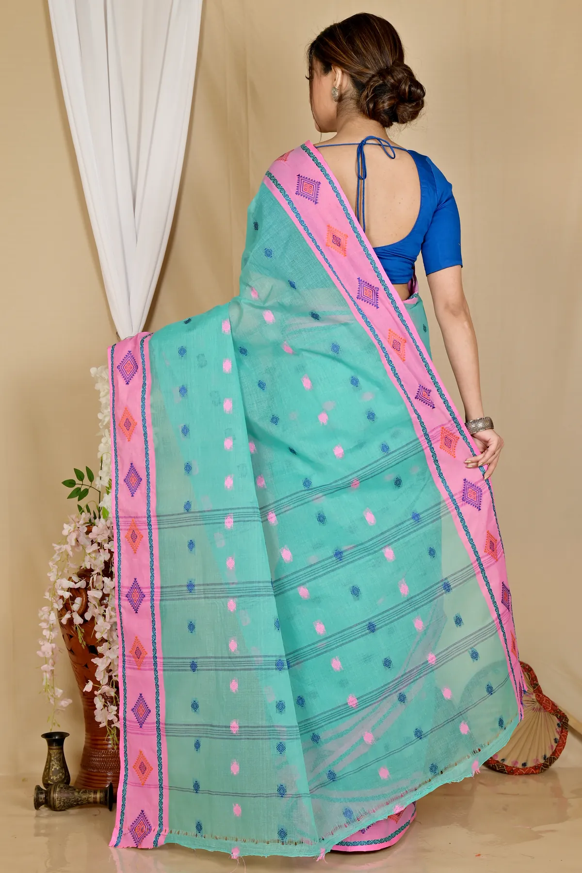 DipDiya Pure Cotton Green Apula Threads of Tradition Tant Sarees