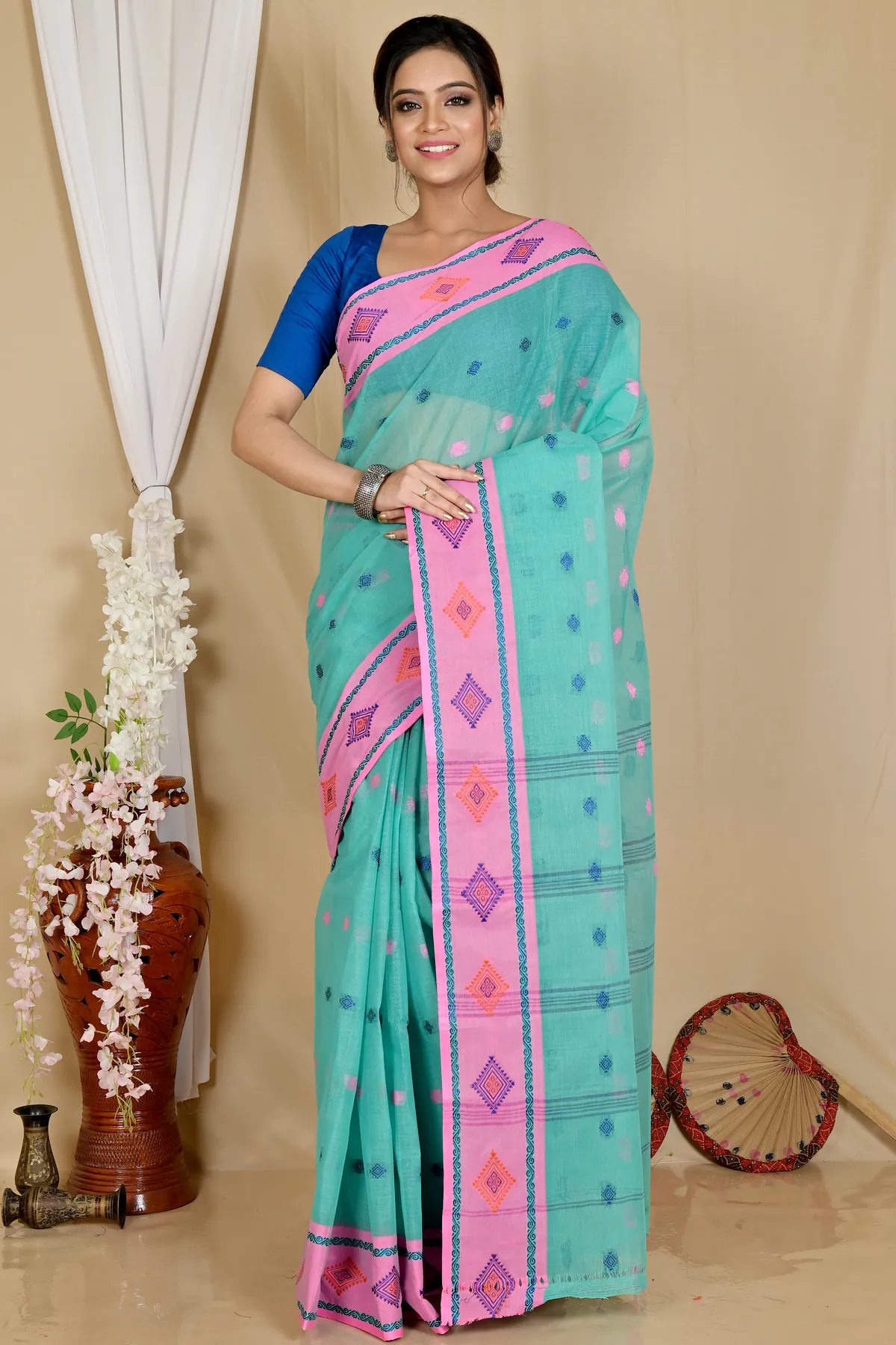 DipDiya Pure Cotton Green Apula Threads of Tradition Tant Sarees