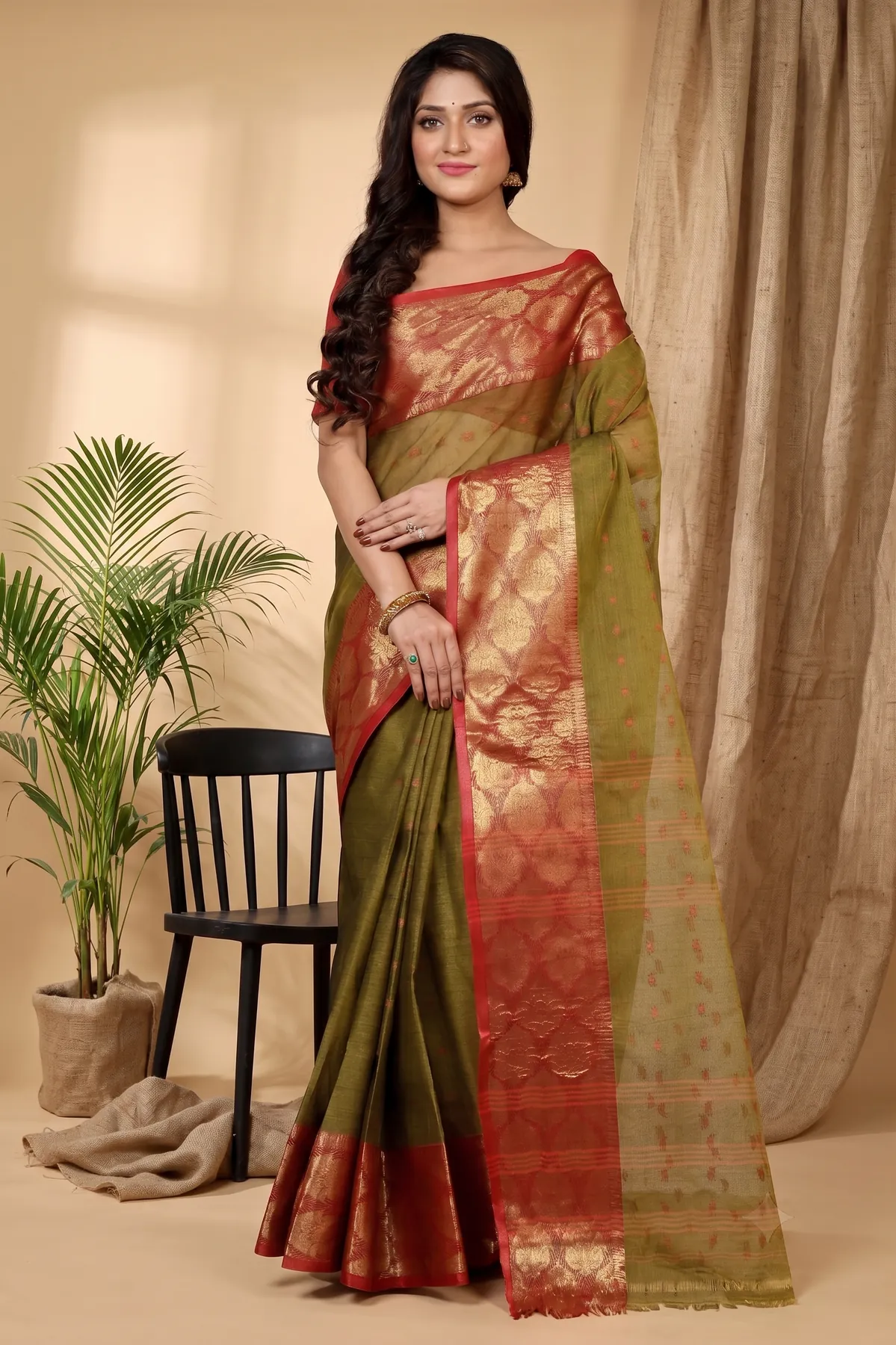 DipDiya Pure Cotton Green Asmanito Loom to Love Tant Sarees