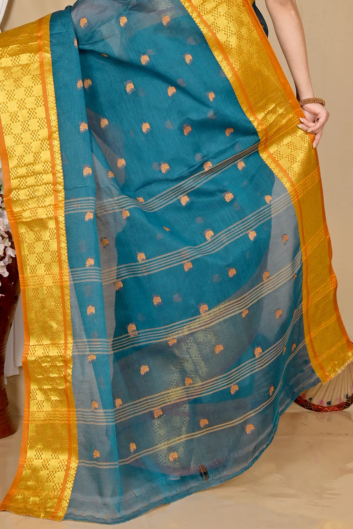 DipDiya Pure Cotton Green Atula Woven with Tradition Tant Sarees
