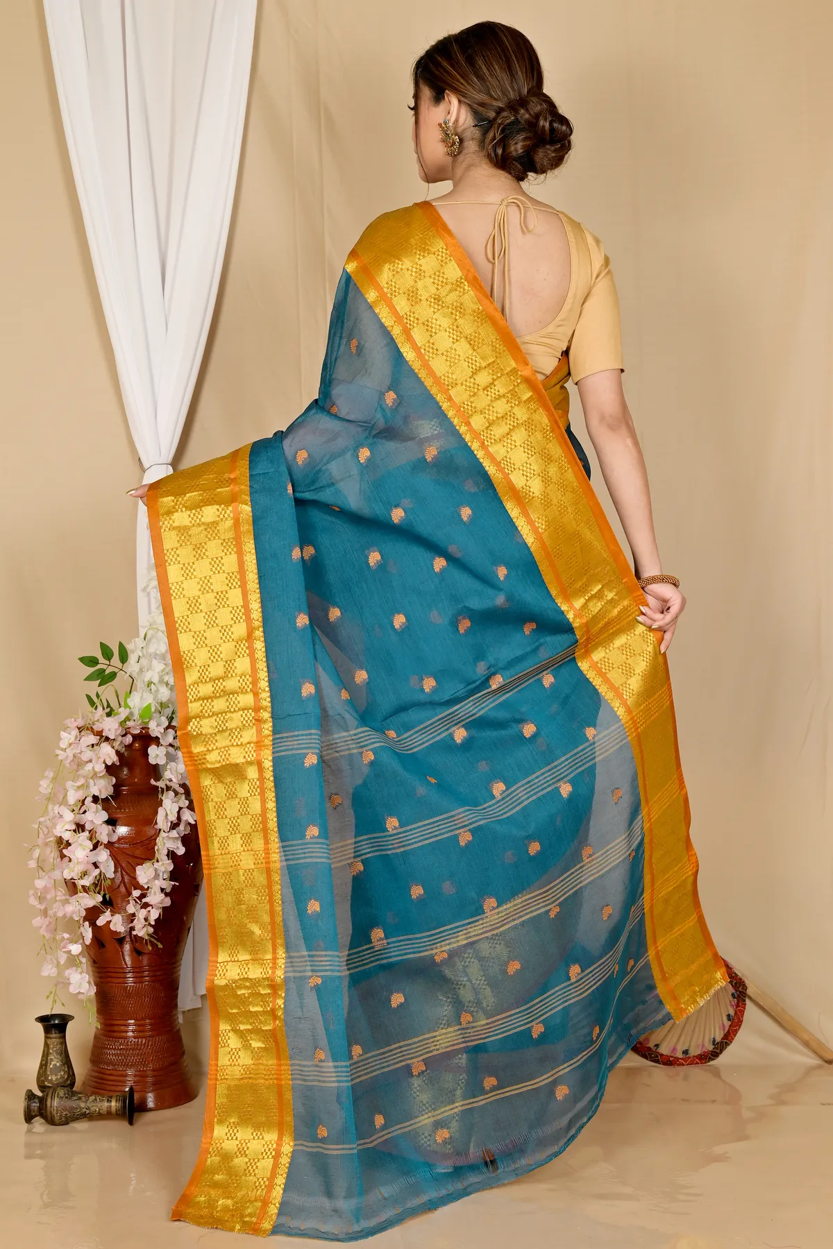 DipDiya Pure Cotton Green Atula Woven with Tradition Tant Sarees