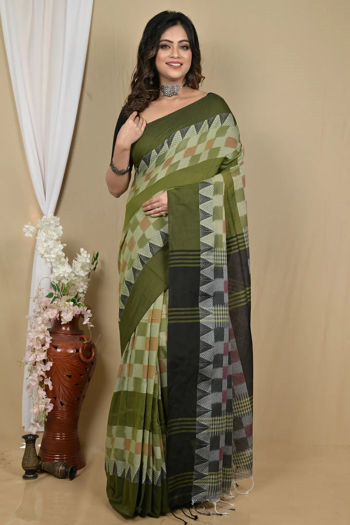 DipDiya Pure Cotton Green Black Hiran Weaves with a Story Handloom Sarees