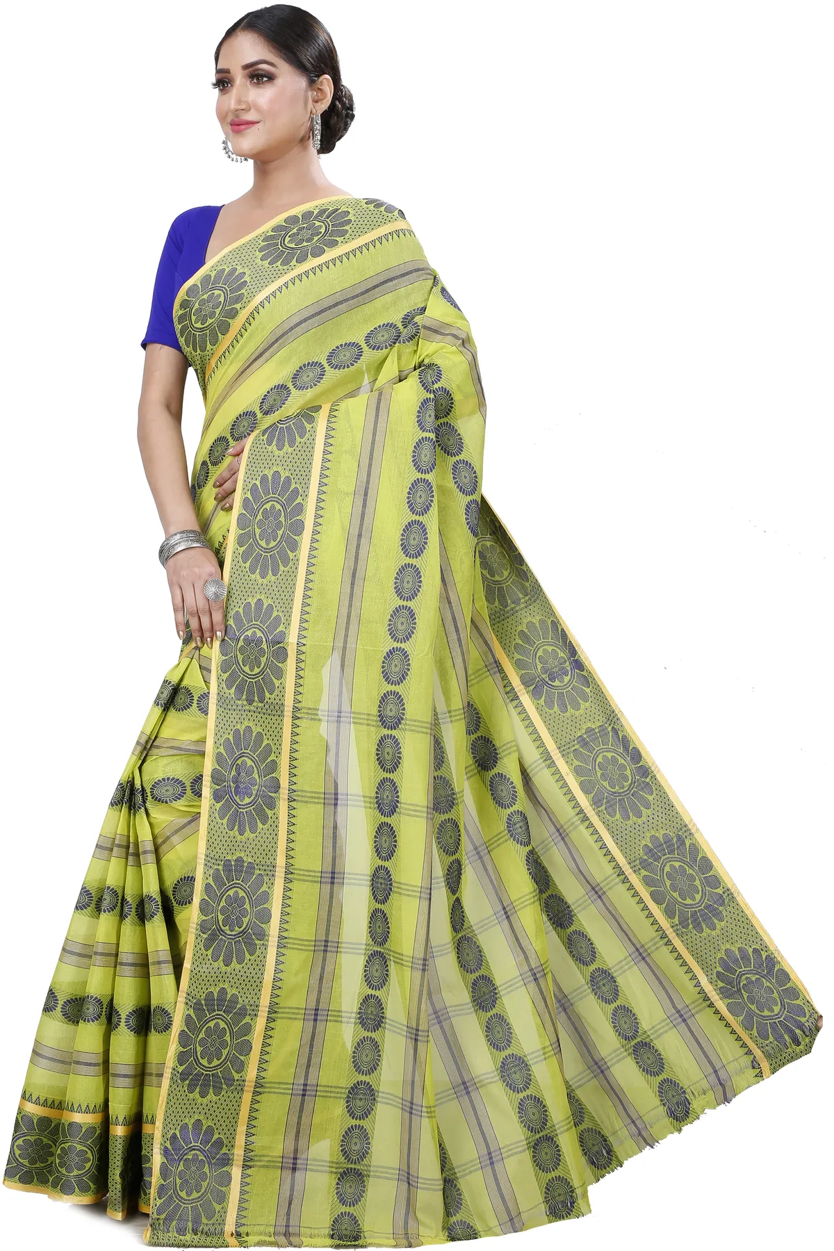 DipDiya Pure Cotton Green Chakro Tant Artisan Crafted Tant Sarees