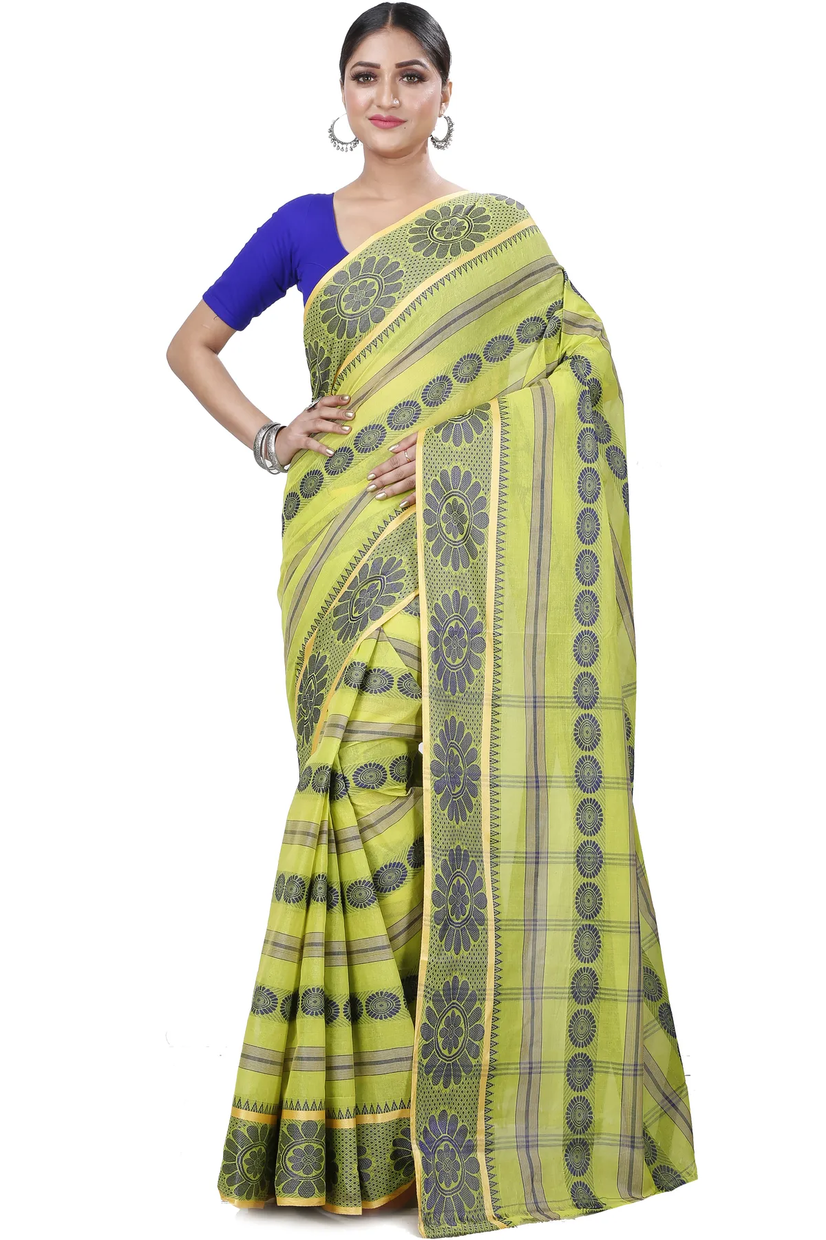 DipDiya Pure Cotton Green Chakro Tant Artisan Crafted Tant Sarees