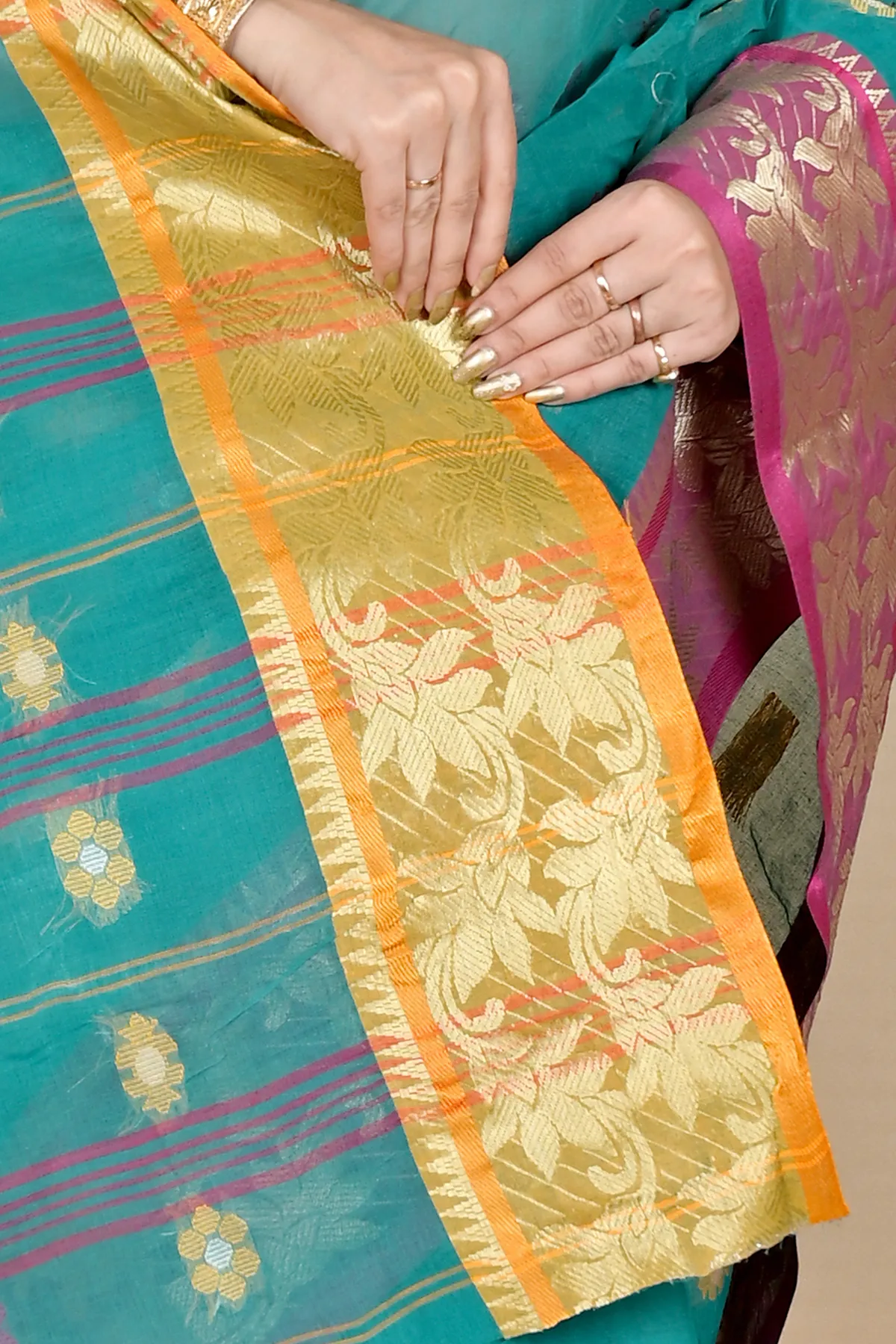 DipDiya Pure Cotton Green Dui Has Traditional Bengali Tant Sarees