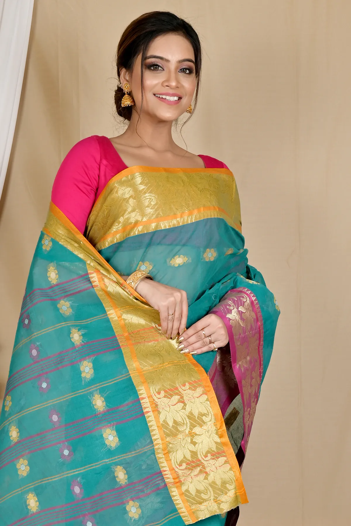 DipDiya Pure Cotton Green Dui Has Traditional Bengali Tant Sarees