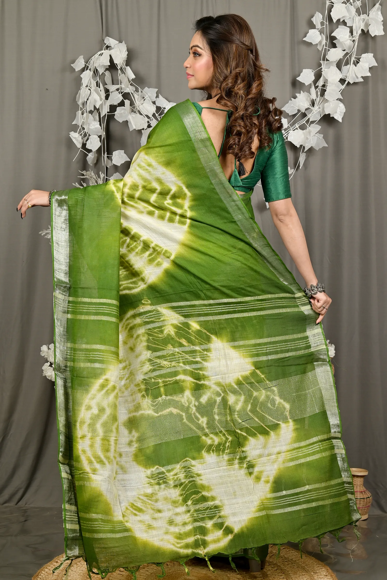 DipDiya Pure Cotton Green Finui Timeless Bengal Handloom Sarees
