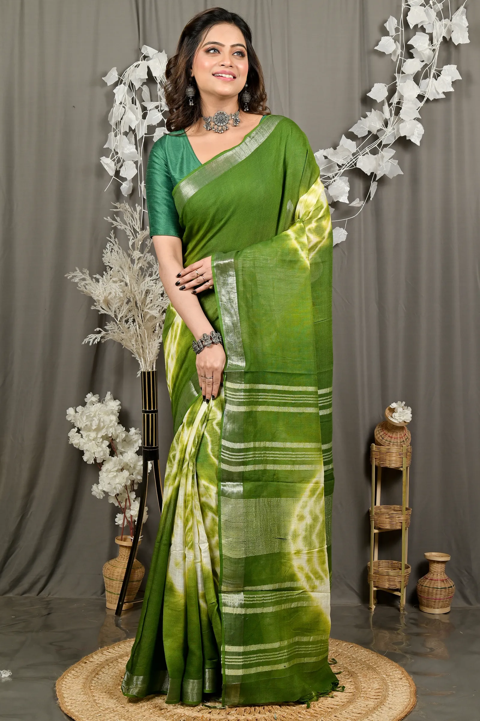 DipDiya Pure Cotton Green Finui Timeless Bengal Handloom Sarees