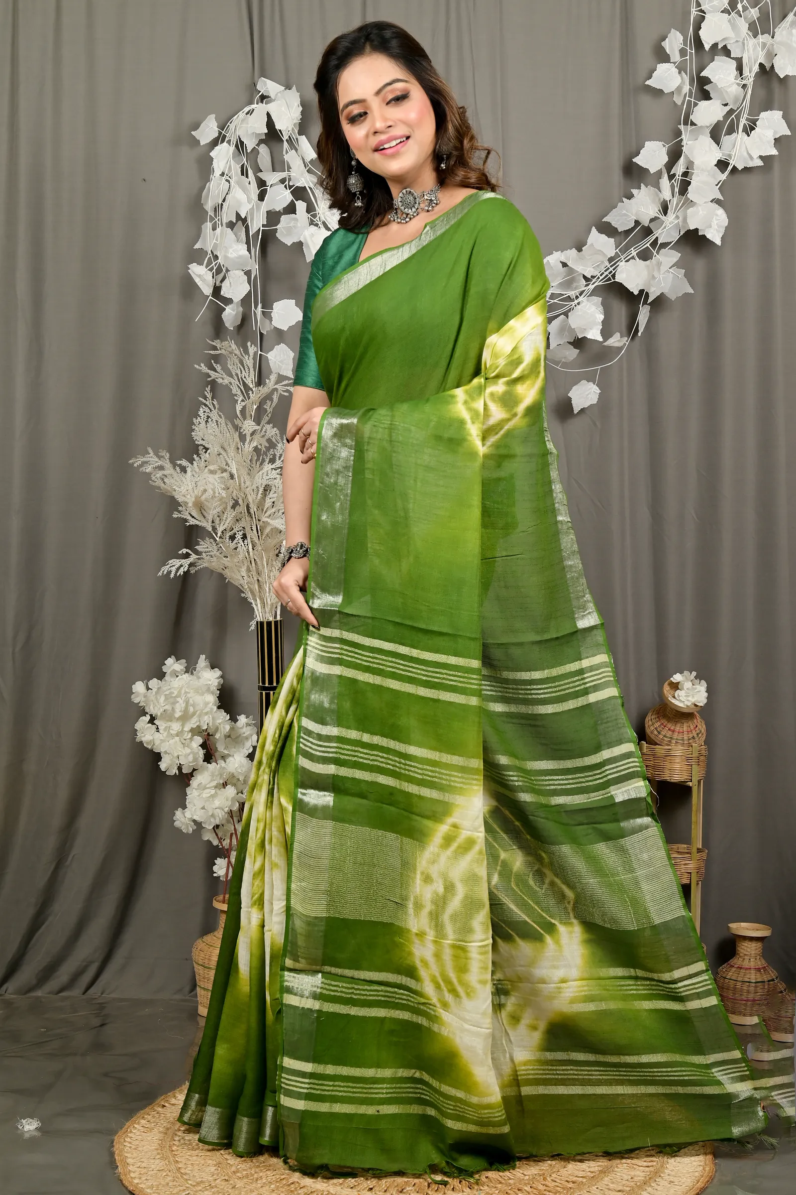 DipDiya Pure Cotton Green Finui Timeless Bengal Handloom Sarees