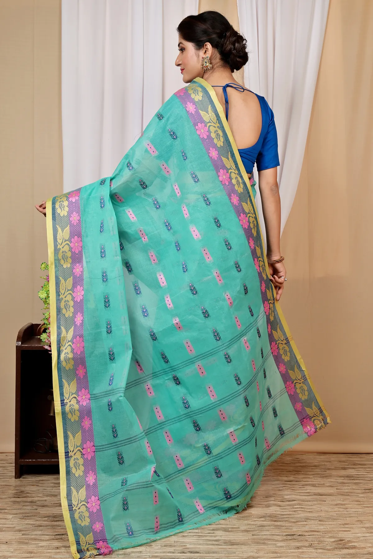 DipDiya Pure Cotton Green Helok Handloom Heritage Tant Sarees