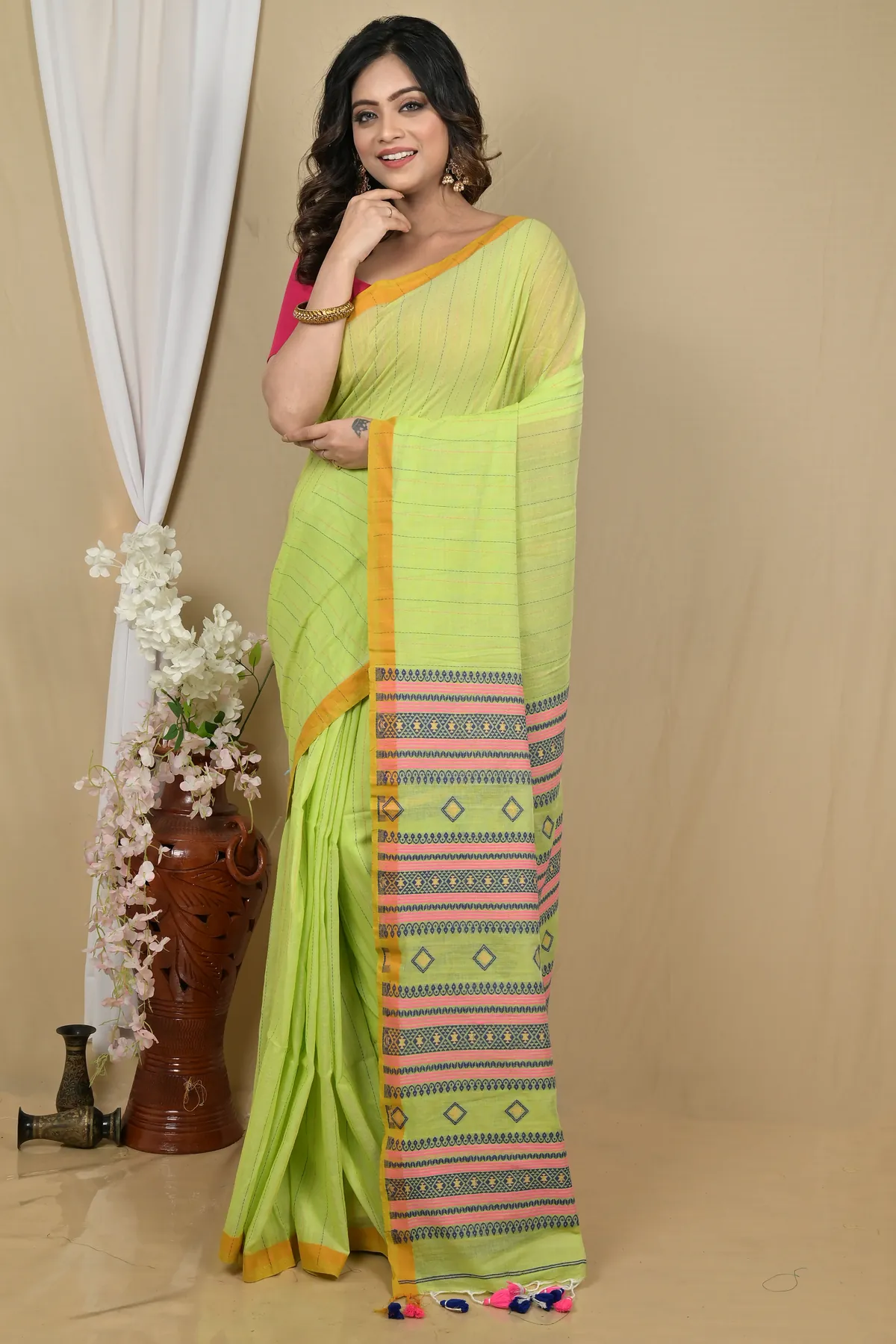 DipDiya Pure Cotton Green Hima Crafted with Soul Handloom Sarees
