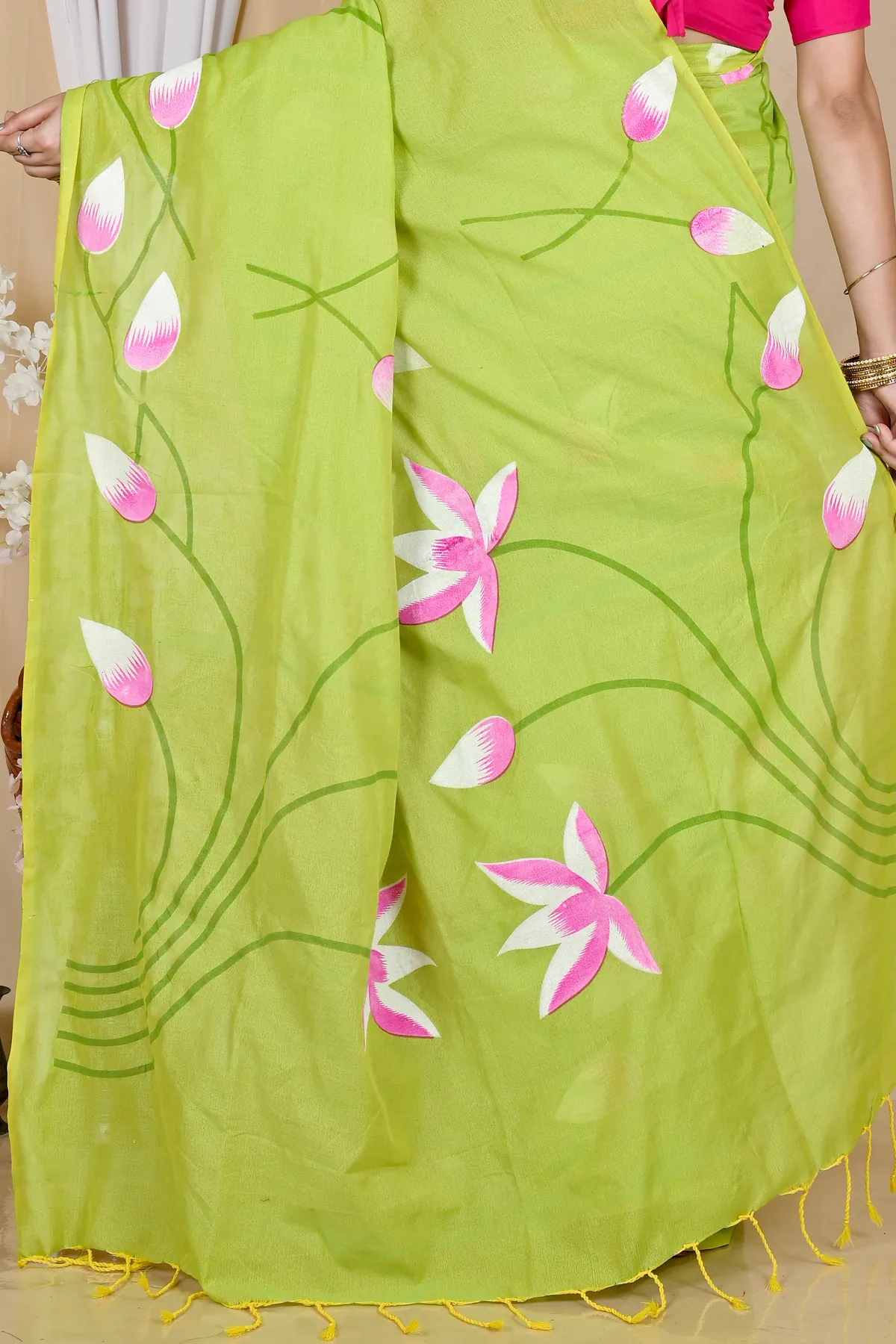 DipDiya Pure Cotton Green Kamal Pure Bengali Grace Hand Painted Sarees