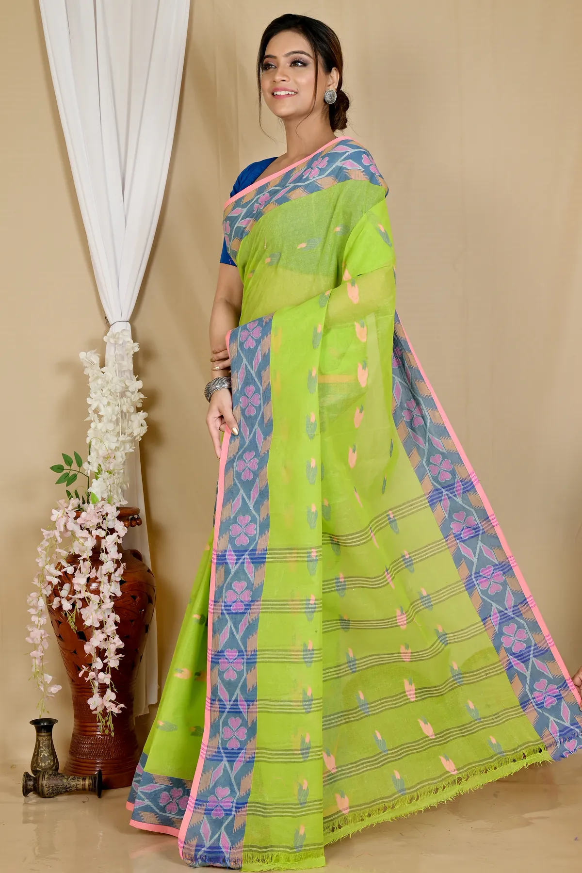 DipDiya Pure Cotton Green Komtai Classic Bengali Tant Sarees