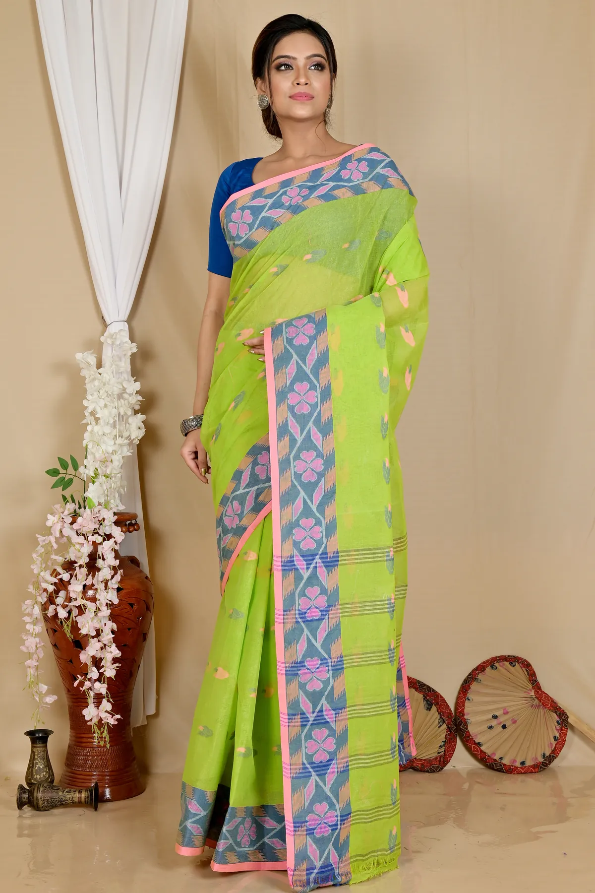 DipDiya Pure Cotton Green Komtai Classic Bengali Tant Sarees