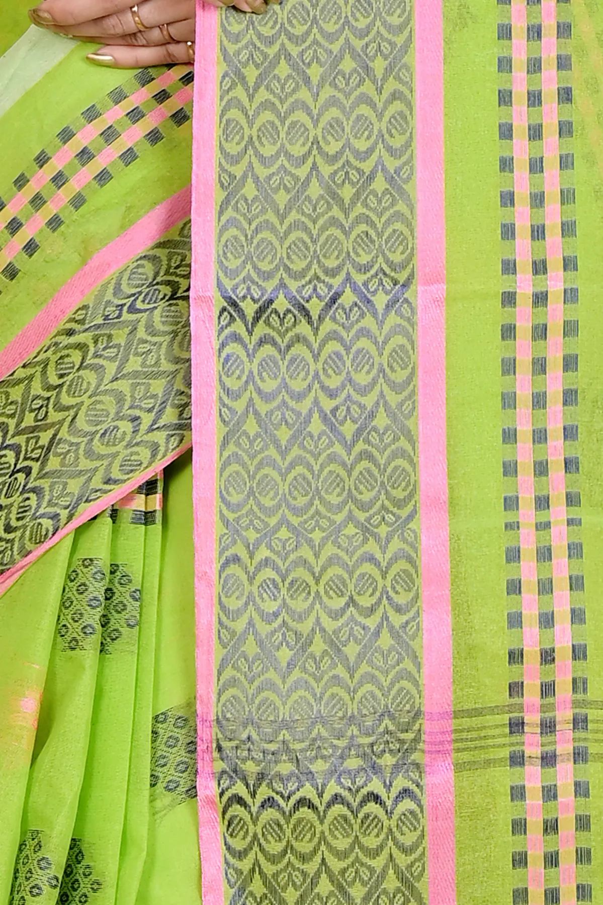 DipDiya Pure Cotton Green Krita Woven with Tradition Tant Sarees