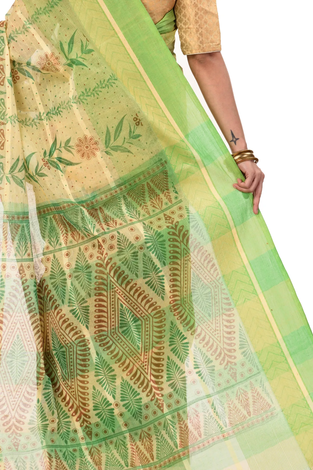 DipDiya Pure Cotton Green Lata Pata Bengali Heritage Printed Tant Sarees
