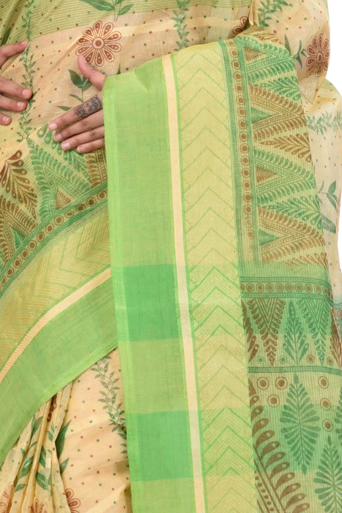 DipDiya Pure Cotton Green Lata Pata Bengali Heritage Printed Tant Sarees