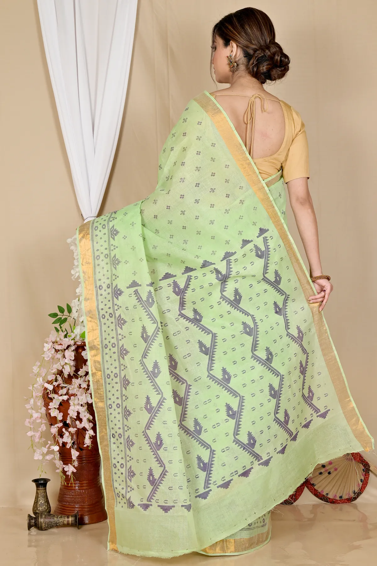 DipDiya Pure Cotton Green Luvna Crafted with Soul Printed Tant Sarees