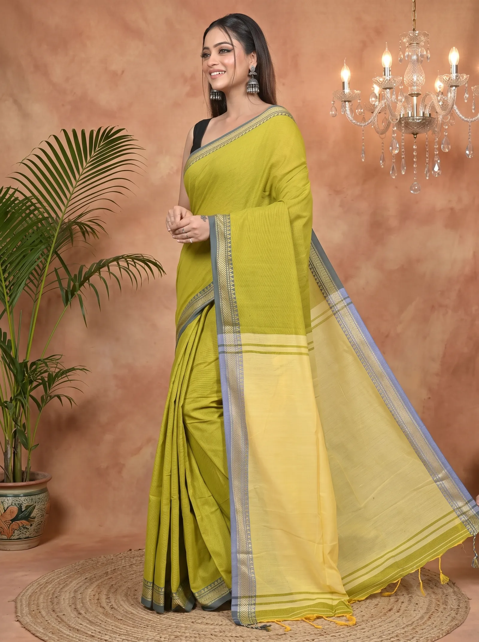 DipDiya Pure Cotton Green Nopra Bengal’s Tradition Handloom Sarees