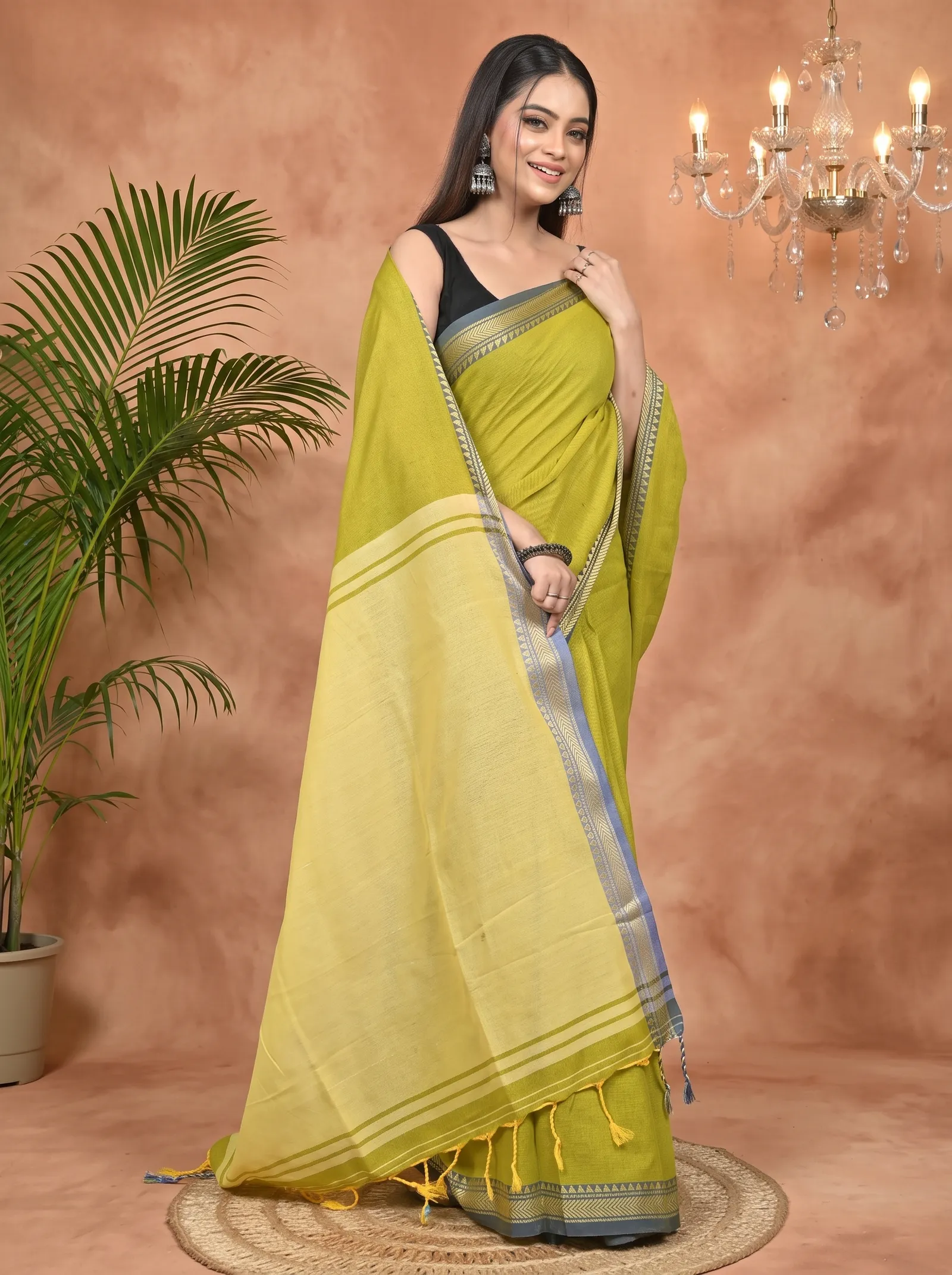 DipDiya Pure Cotton Green Nopra Bengal’s Tradition Handloom Sarees