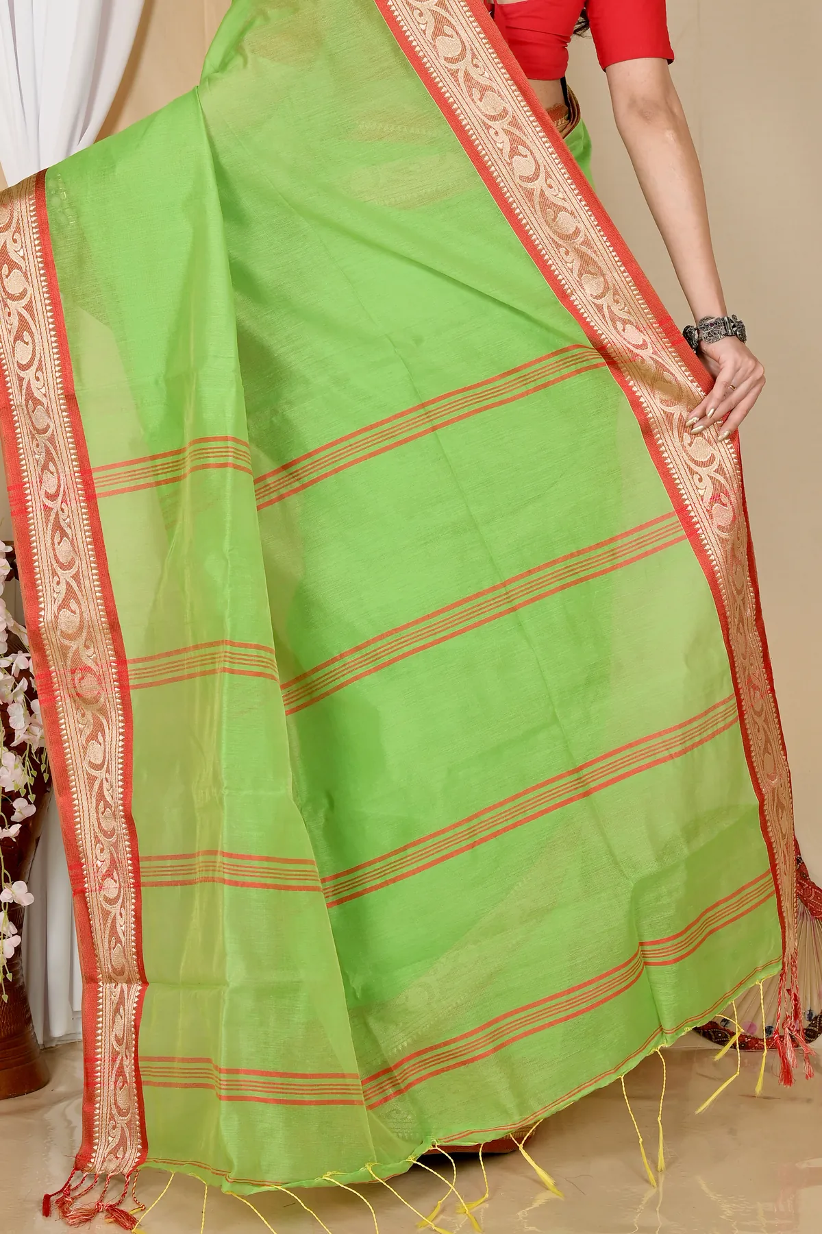 DipDiya Pure Cotton Green Nova Elegant by Tradition Handloom Sarees